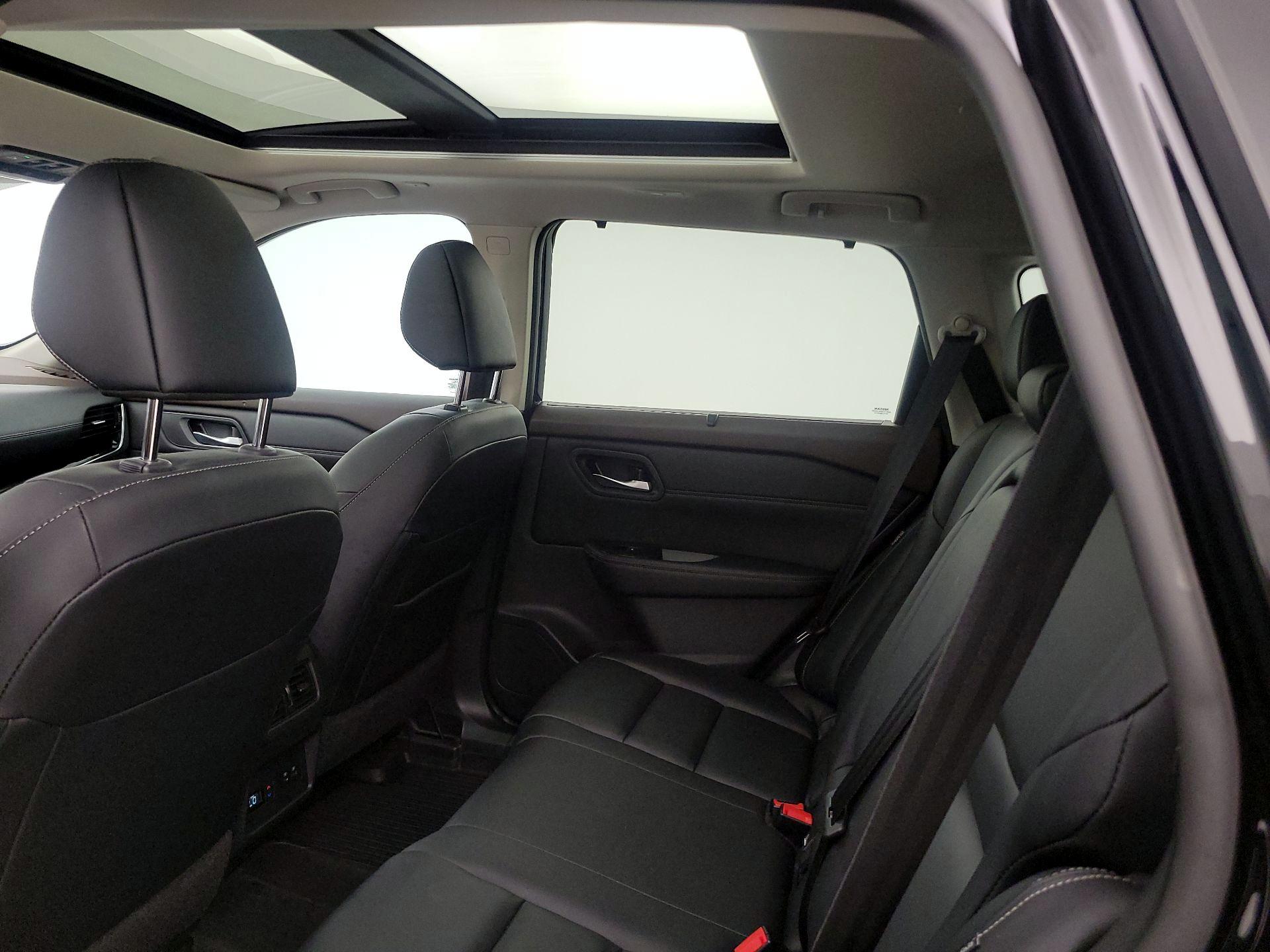 Thumbnail: 2023 Nissan Rogue - 20