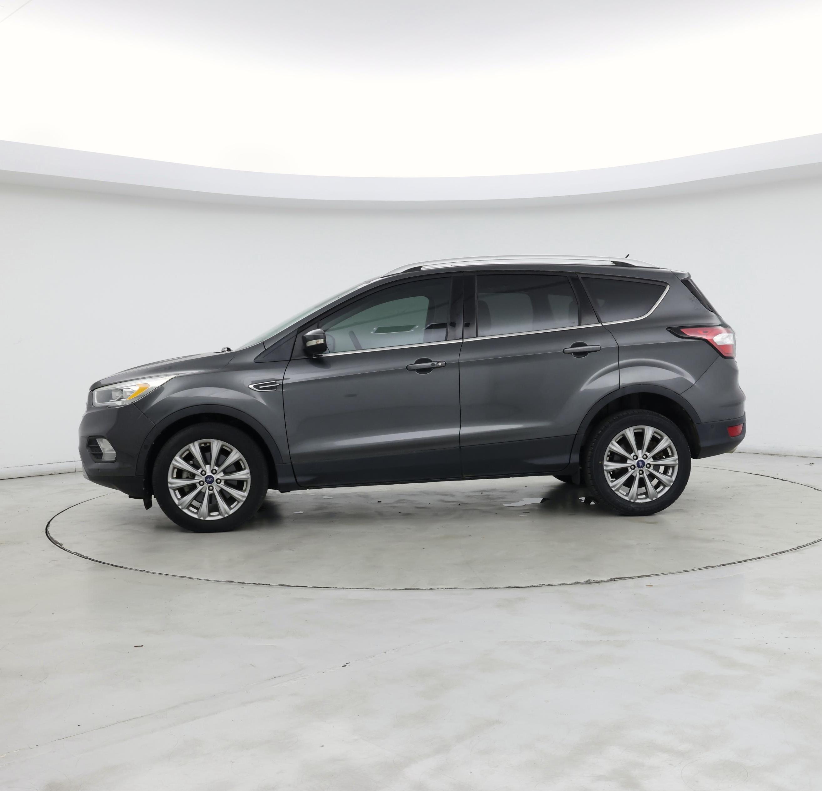 Thumbnail: 2017 Ford Escape - 3