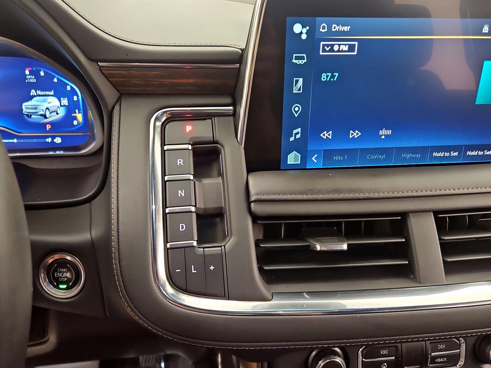Thumbnail: 2023 Chevrolet Tahoe - 17