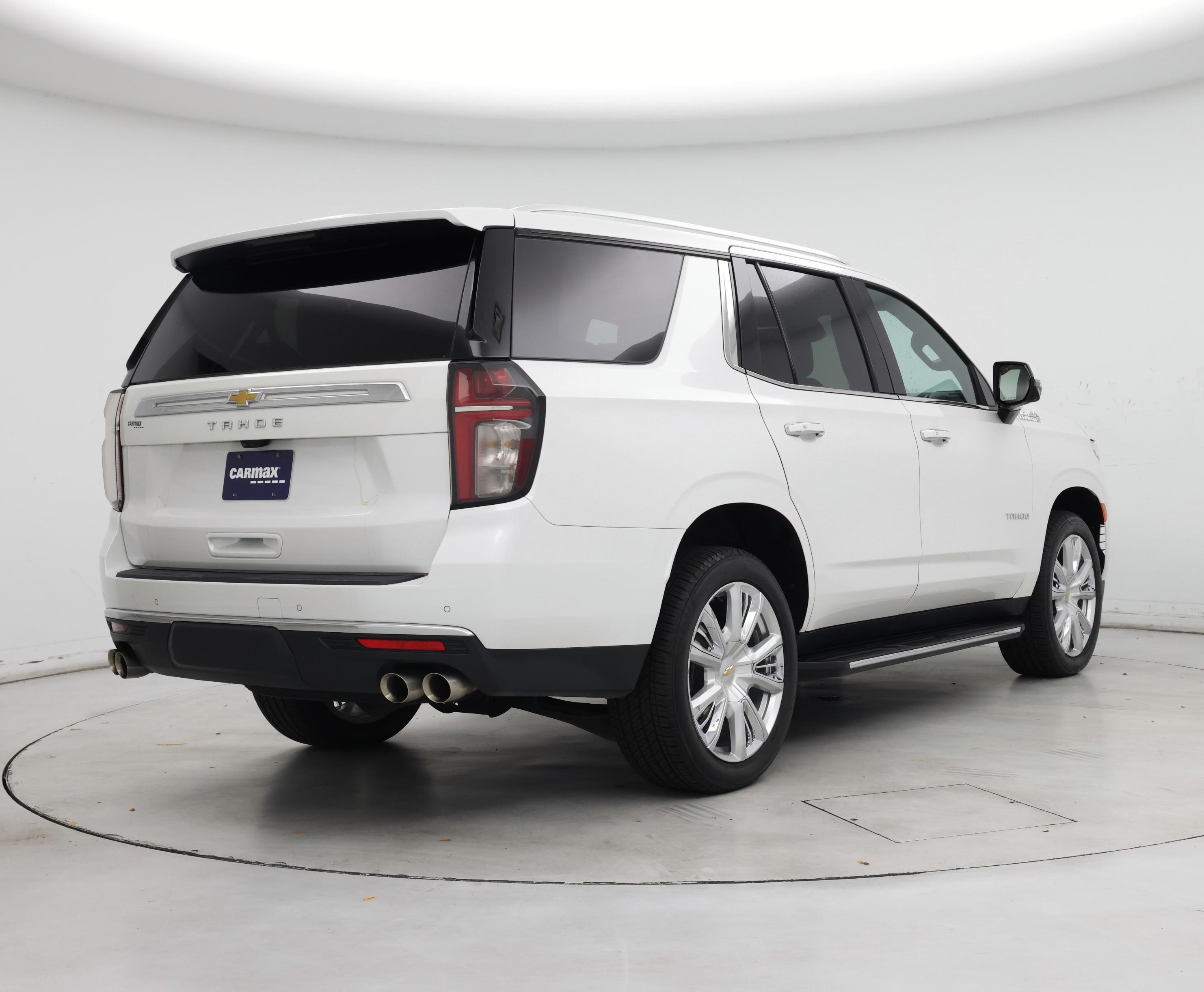 Thumbnail: 2023 Chevrolet Tahoe - 8