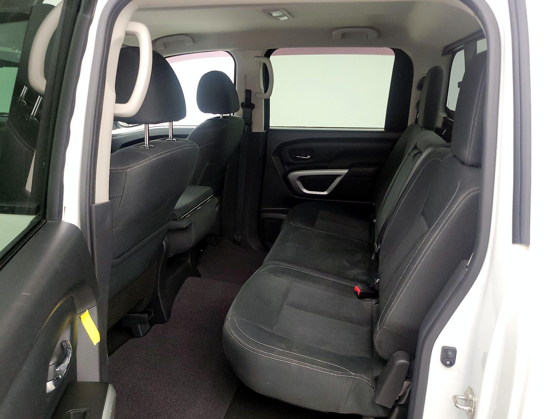 Thumbnail: 2019 Nissan Titan - 19