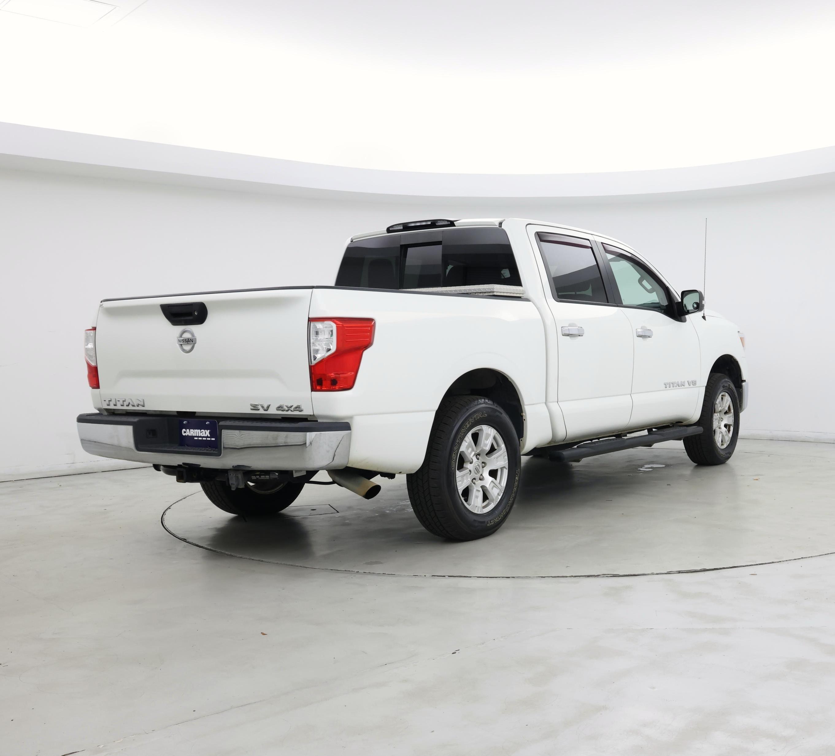 Thumbnail: 2019 Nissan Titan - 8
