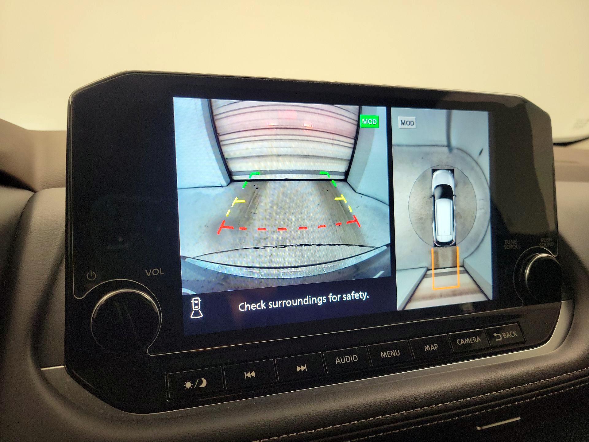 Thumbnail: 2023 Nissan Rogue - 15