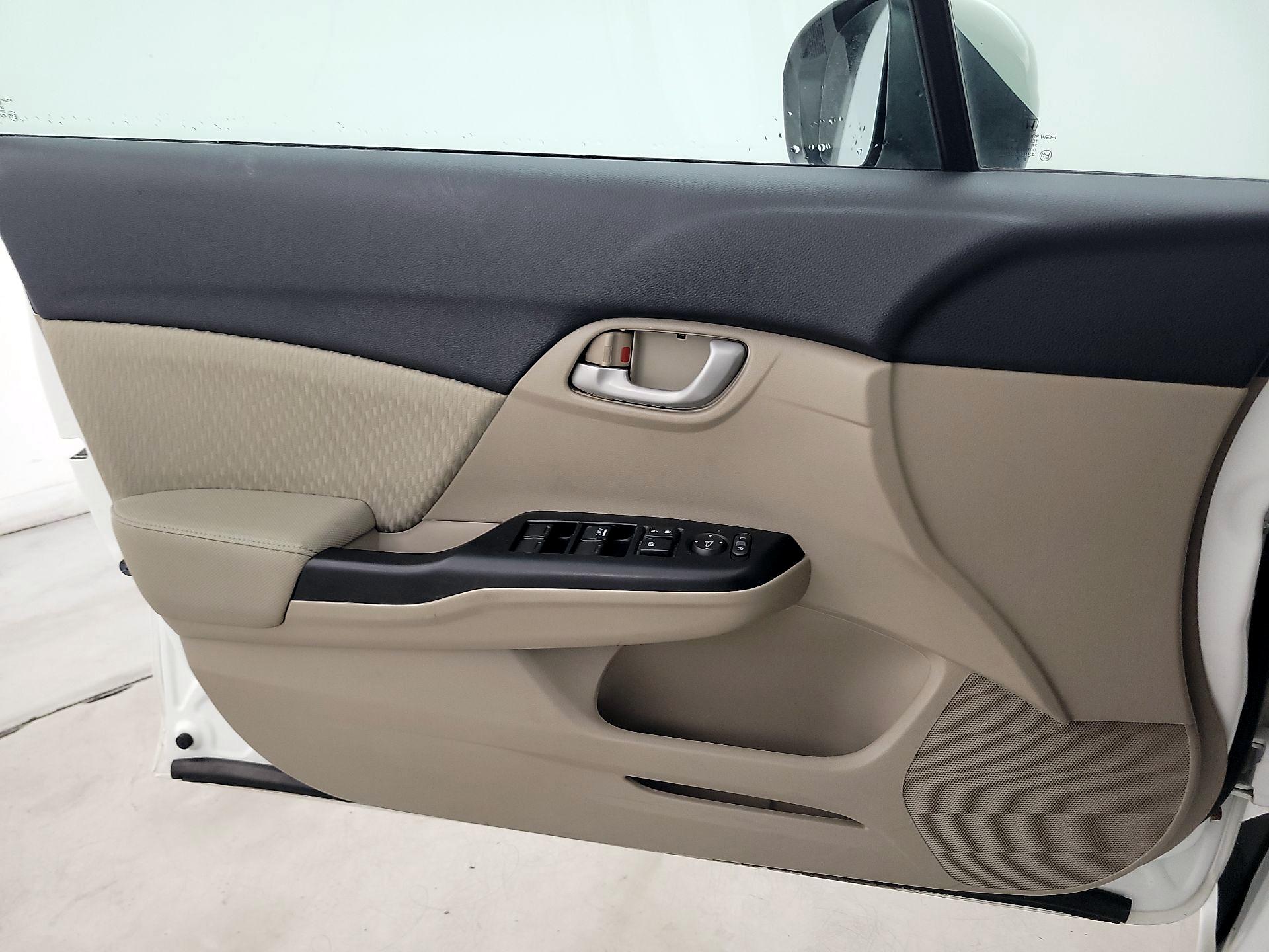 Thumbnail: 2015 Honda Civic - 12