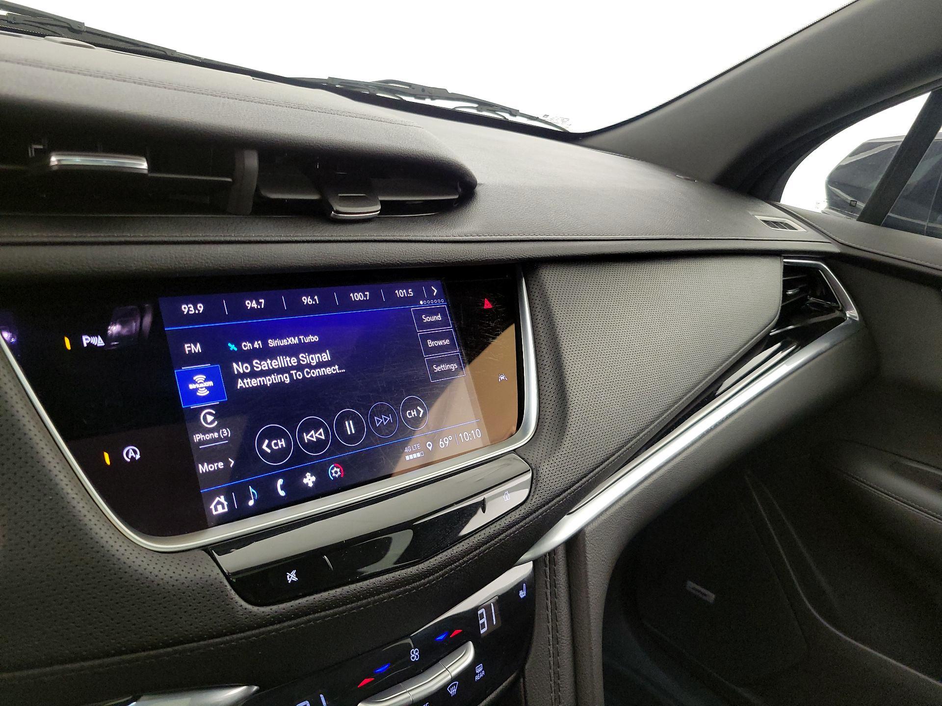 Thumbnail: 2024 Cadillac XT6 - 15