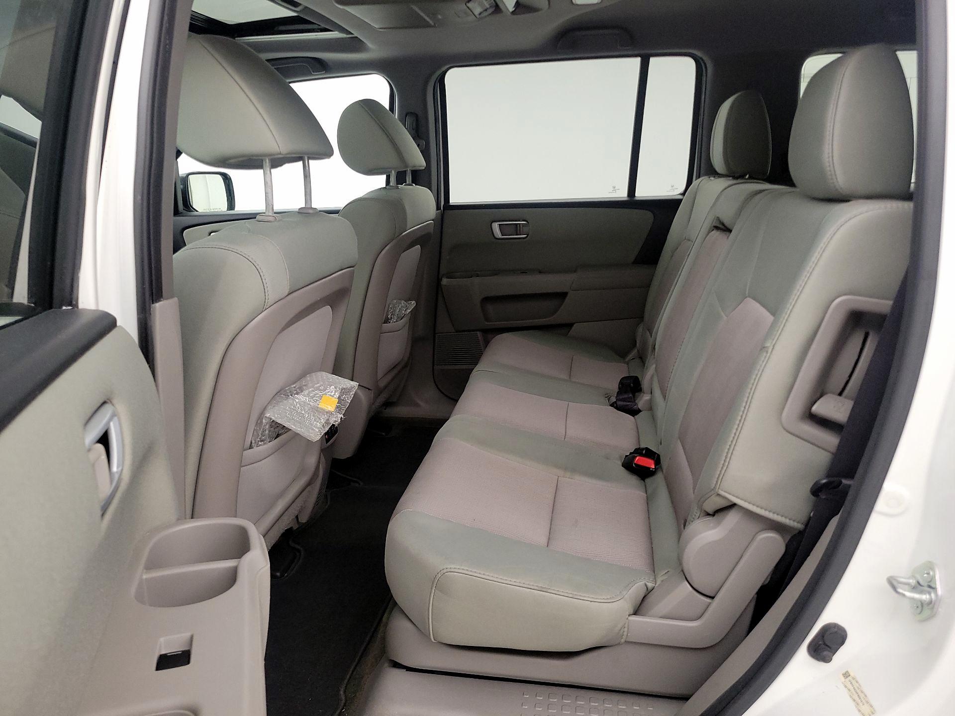 Thumbnail: 2015 Honda Pilot - 20