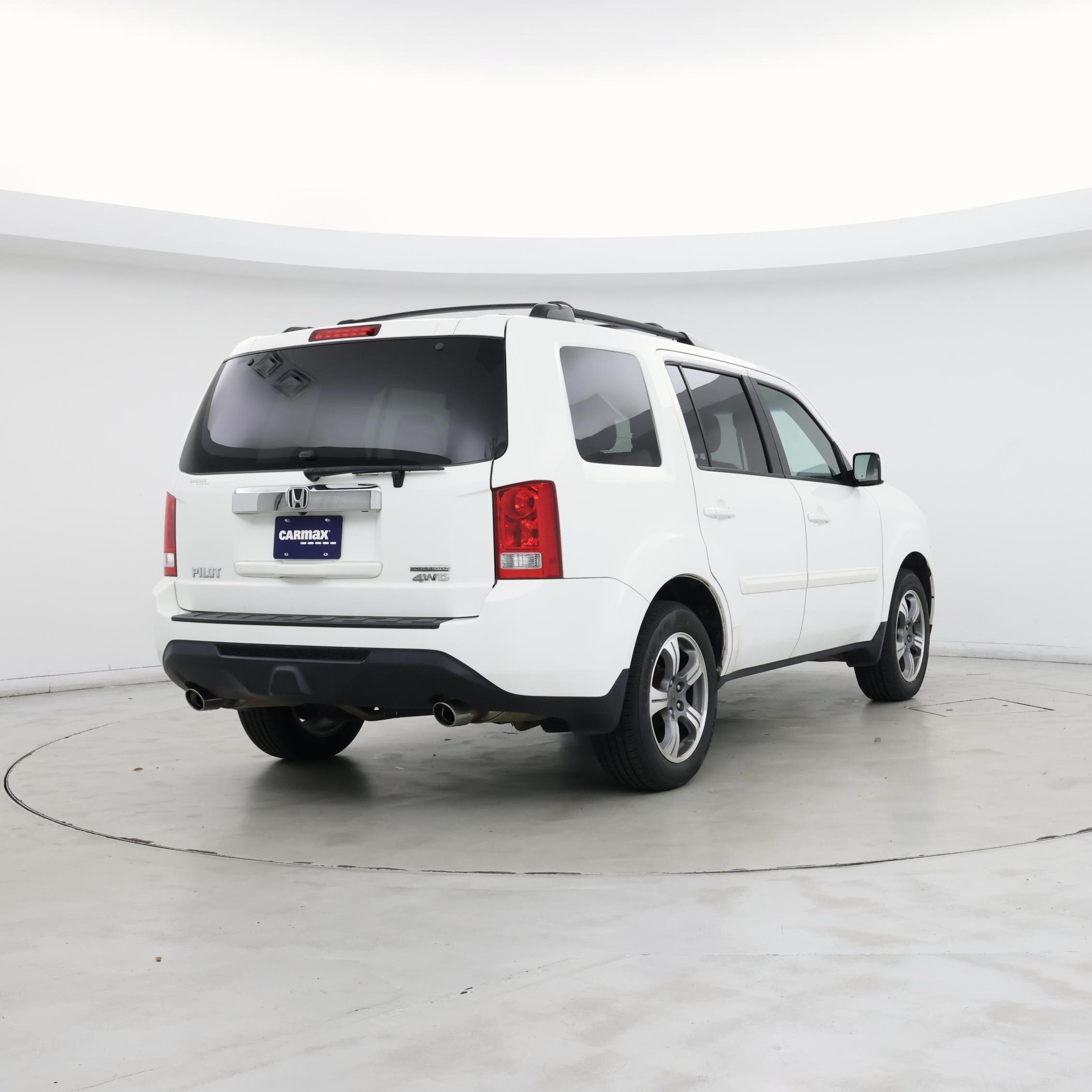 Thumbnail: 2015 Honda Pilot - 8