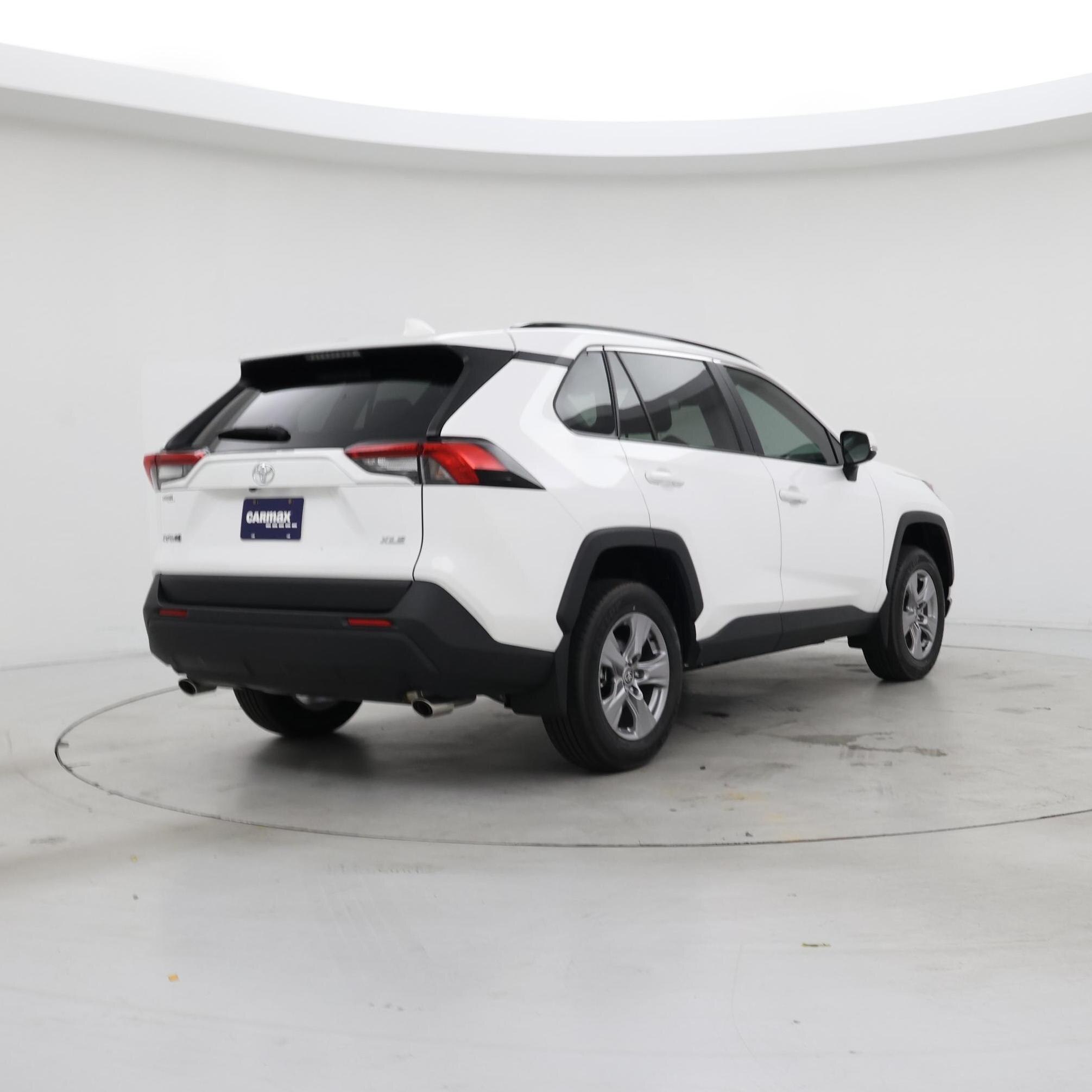 Thumbnail: 2025 Toyota RAV4 - 8