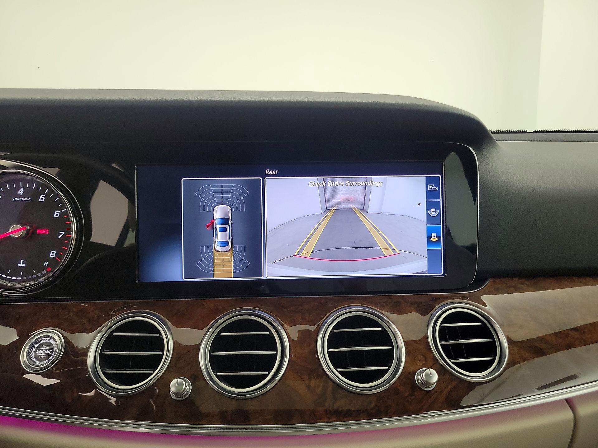 Thumbnail: 2017 Mercedes-Benz E-Class - 15