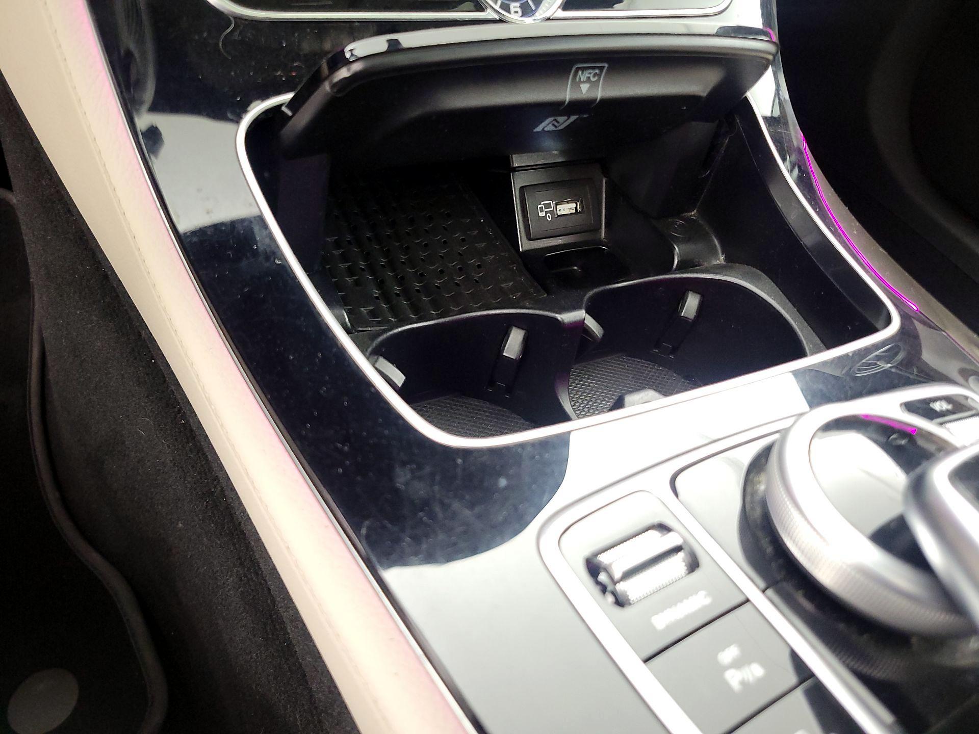Thumbnail: 2017 Mercedes-Benz E-Class - 19
