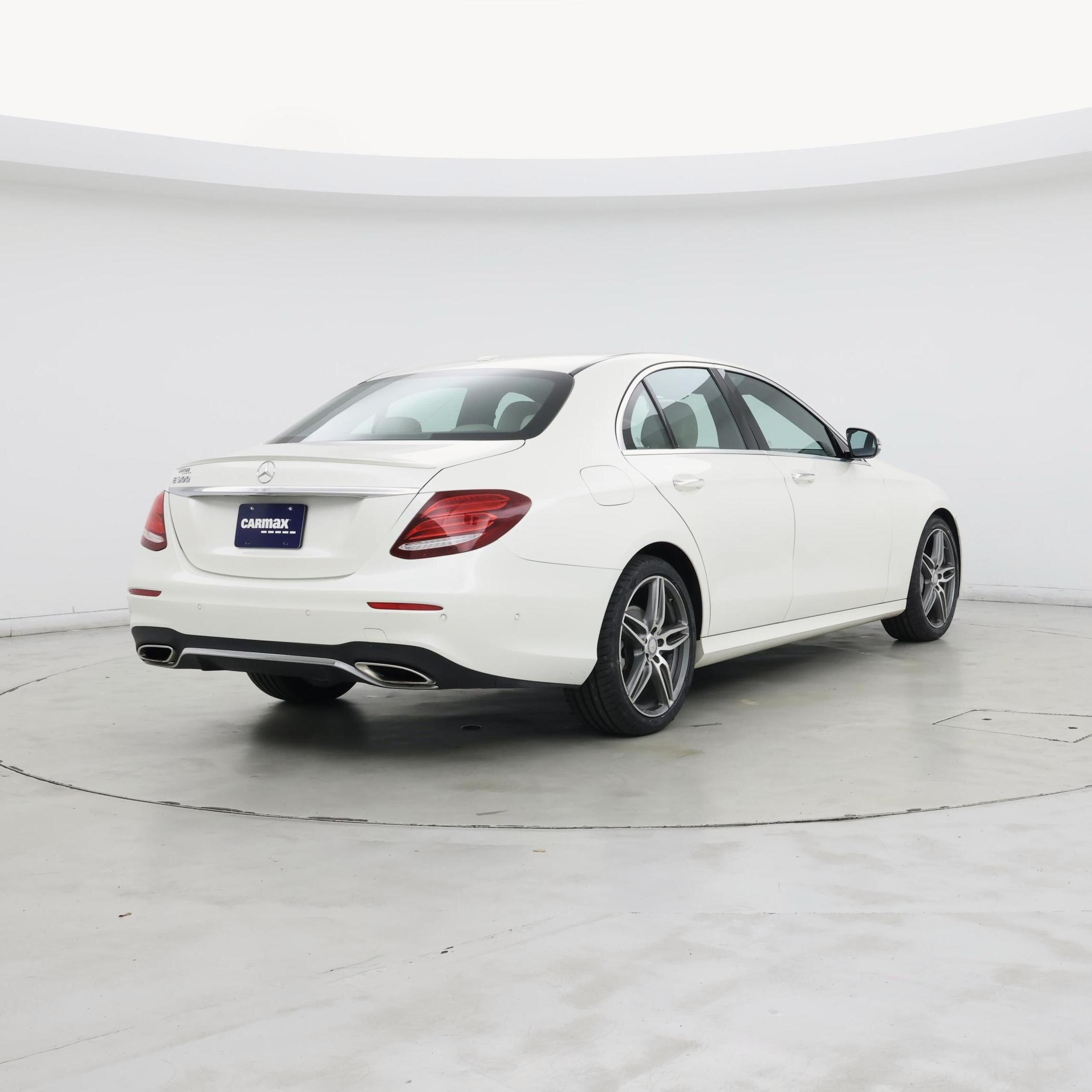 Thumbnail: 2017 Mercedes-Benz E-Class - 8