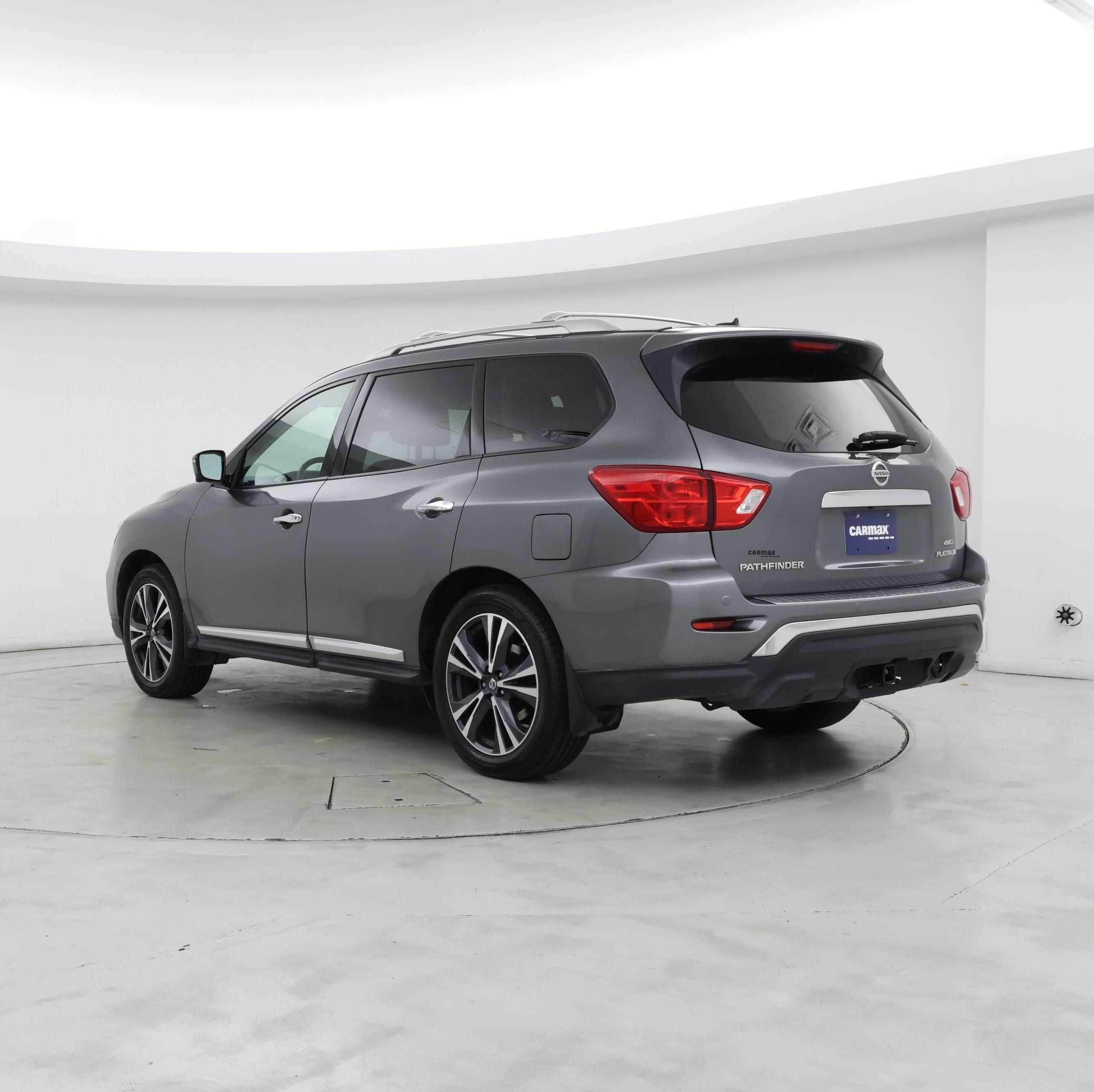 Thumbnail: 2018 Nissan Pathfinder - 2
