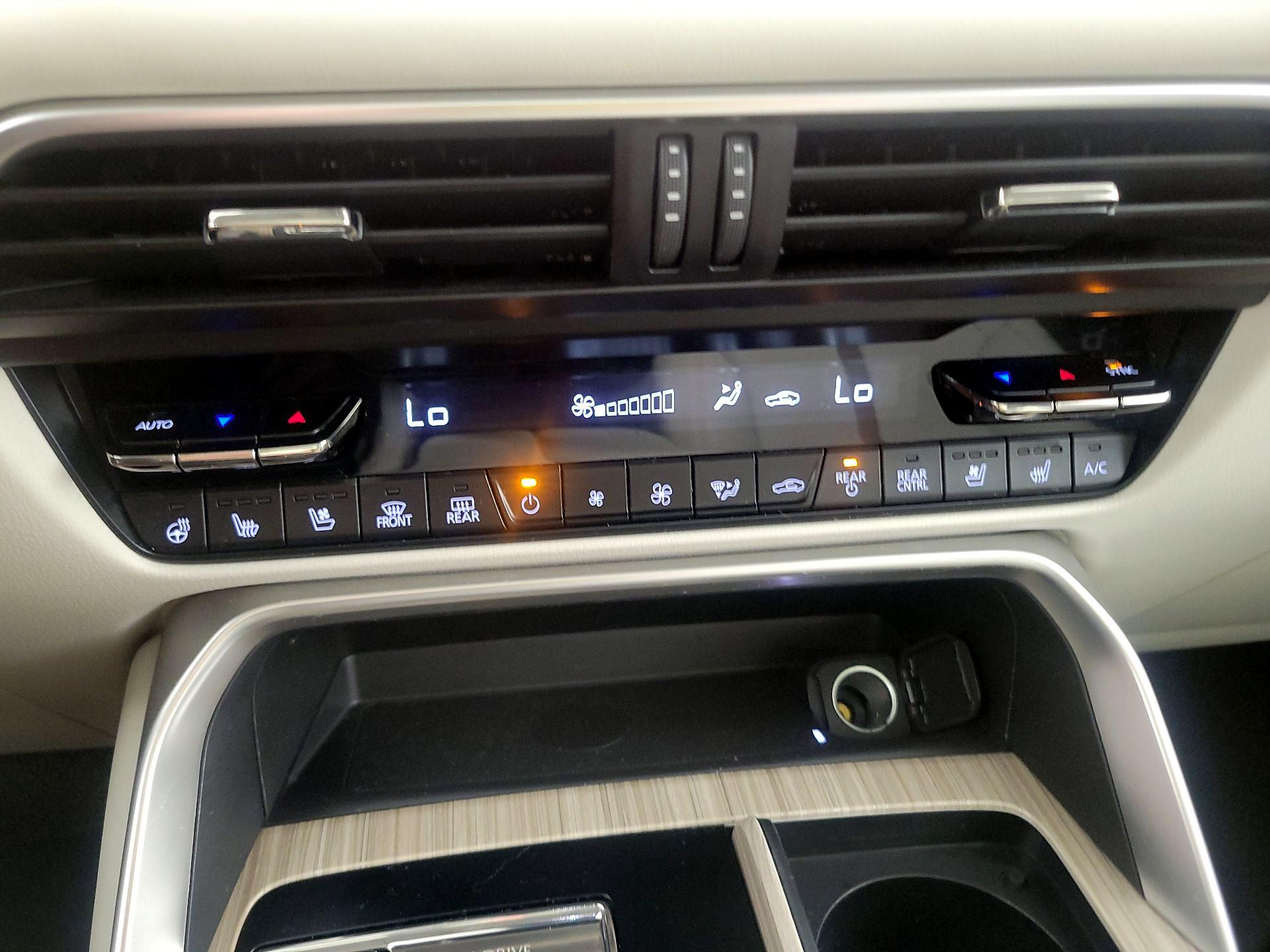 Thumbnail: 2024 Mazda CX-90 - 16