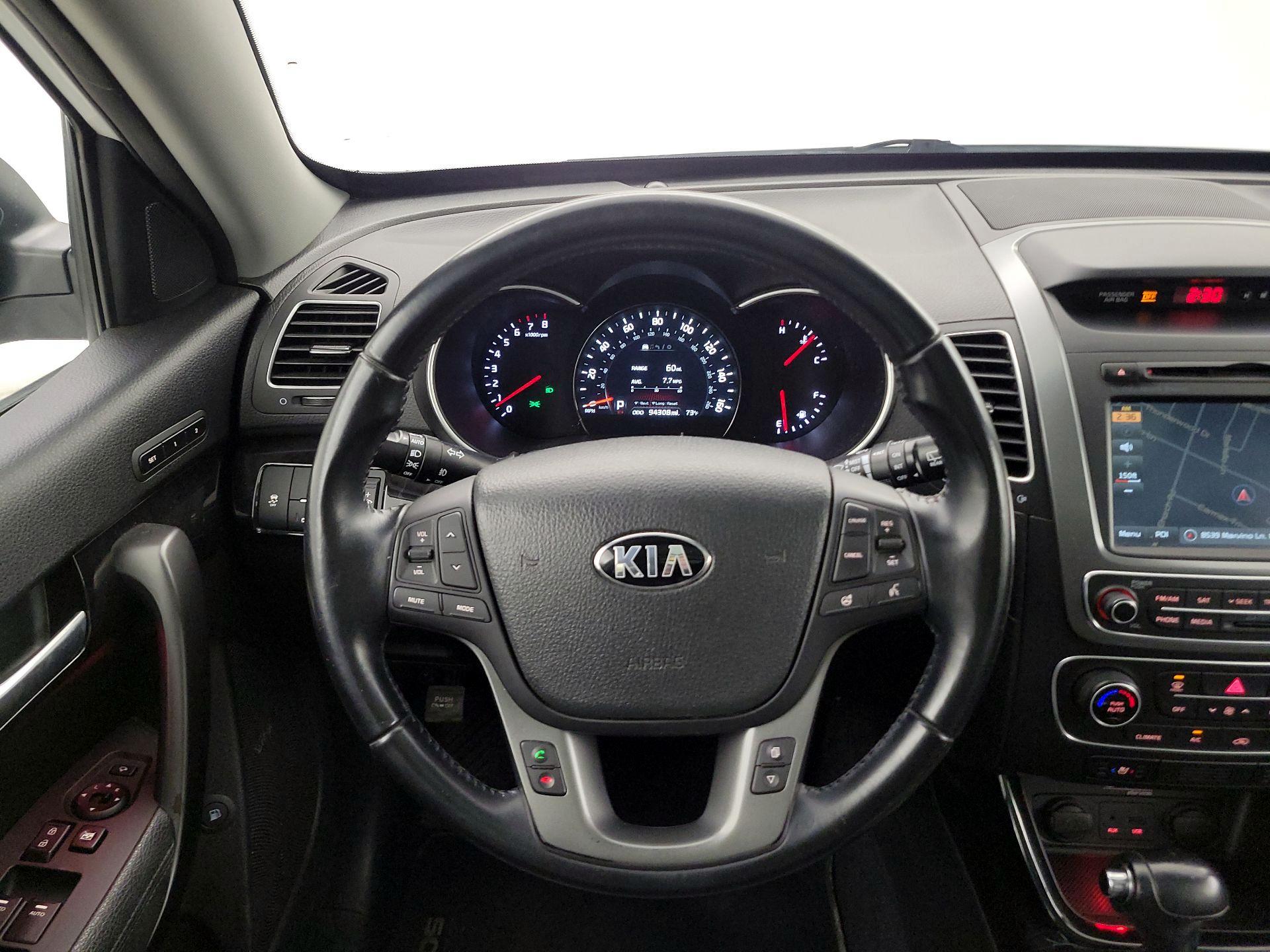 Thumbnail: 2015 Kia Sorento - 10