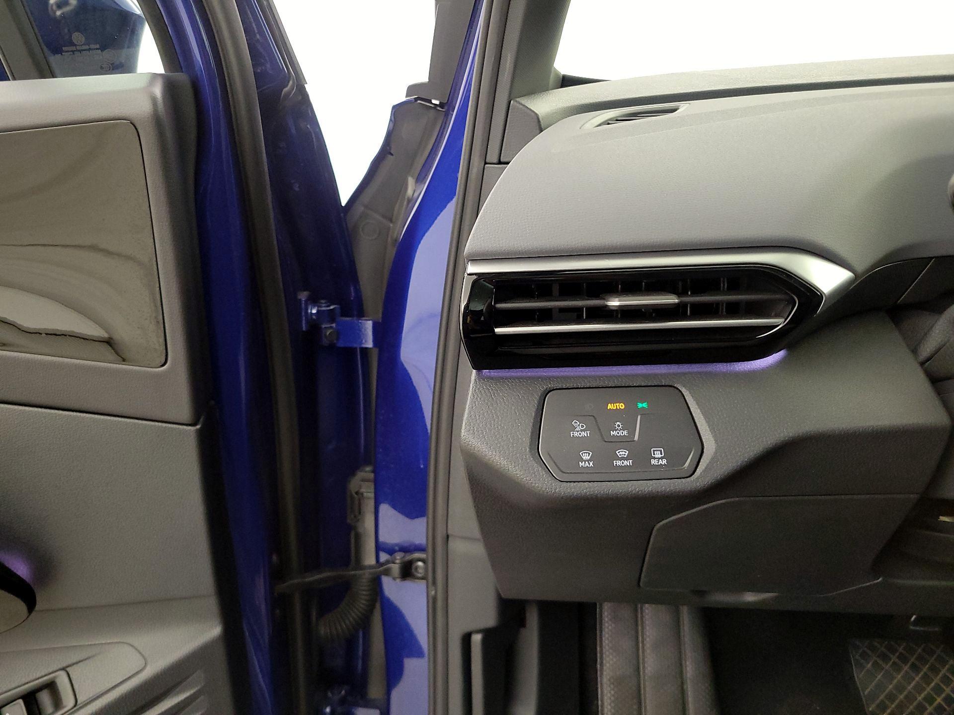 Thumbnail: 2021 Volkswagen ID.4 - 13