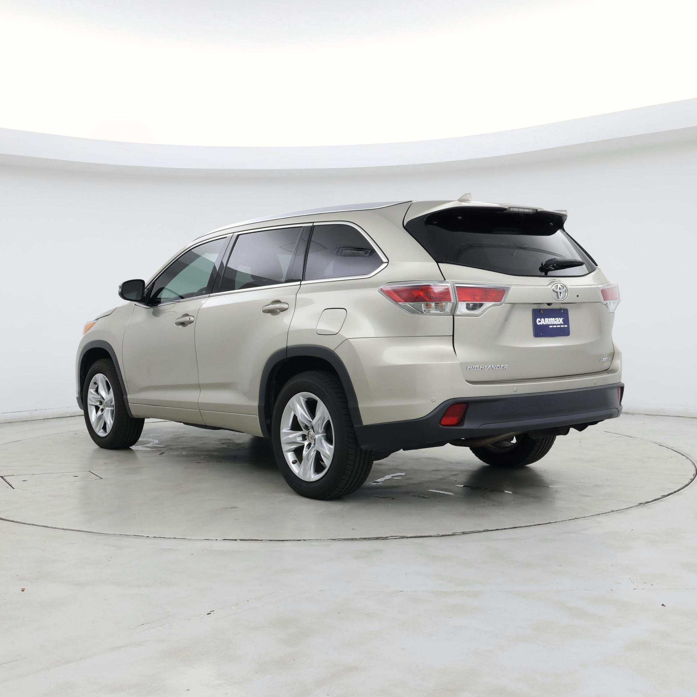 Thumbnail: 2015 Toyota Highlander - 2
