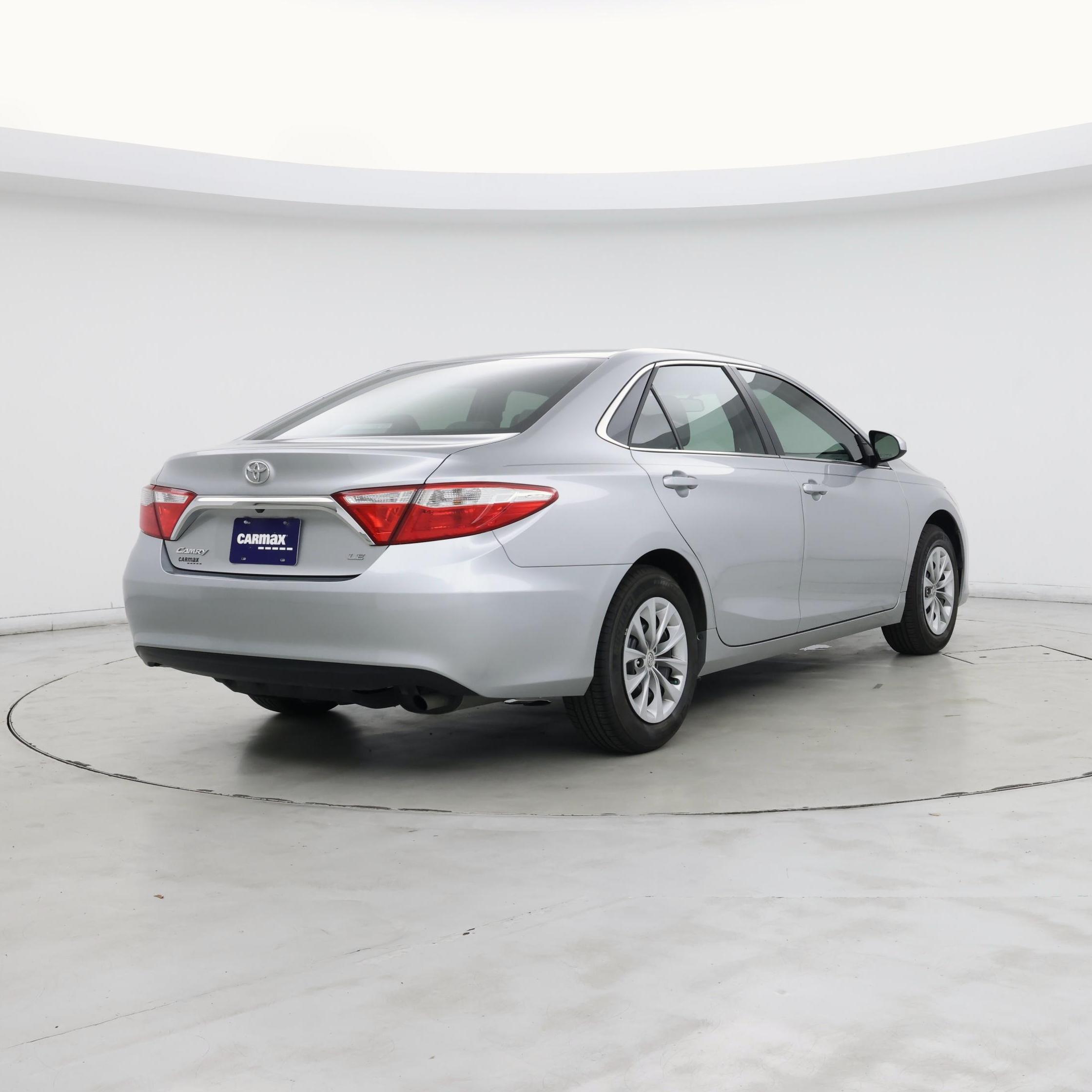 Thumbnail: 2017 Toyota Camry - 8