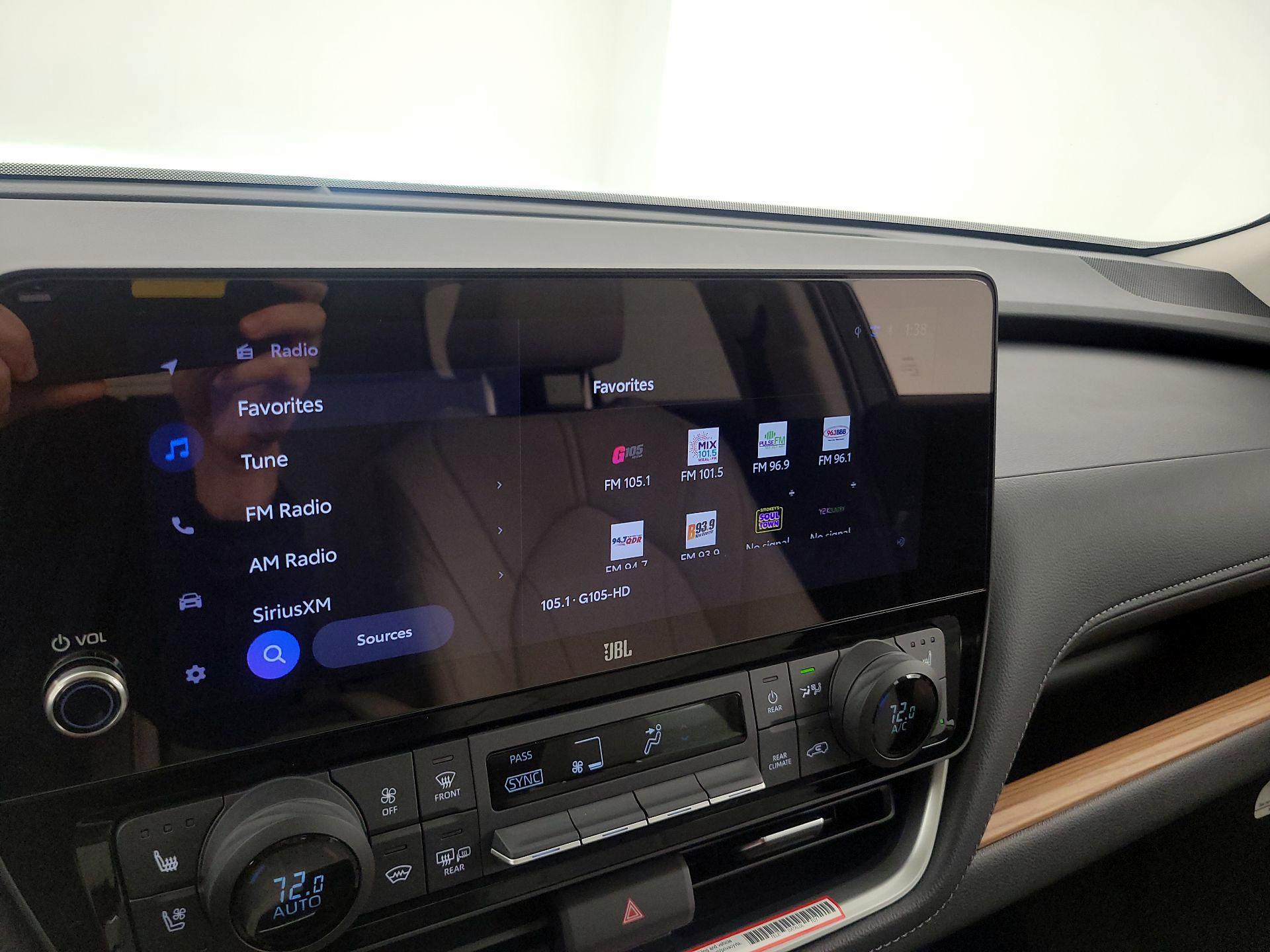 Thumbnail: 2025 Toyota Highlander - 16
