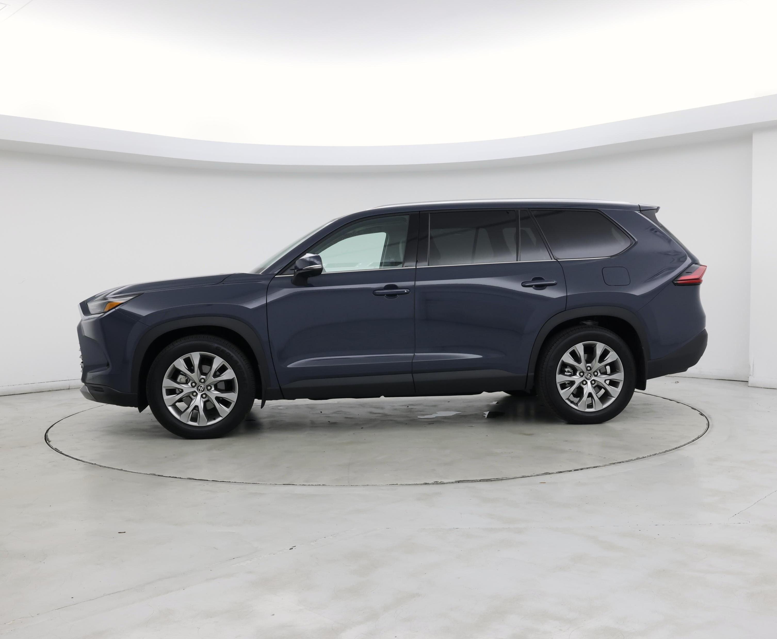 Thumbnail: 2025 Toyota Highlander - 3