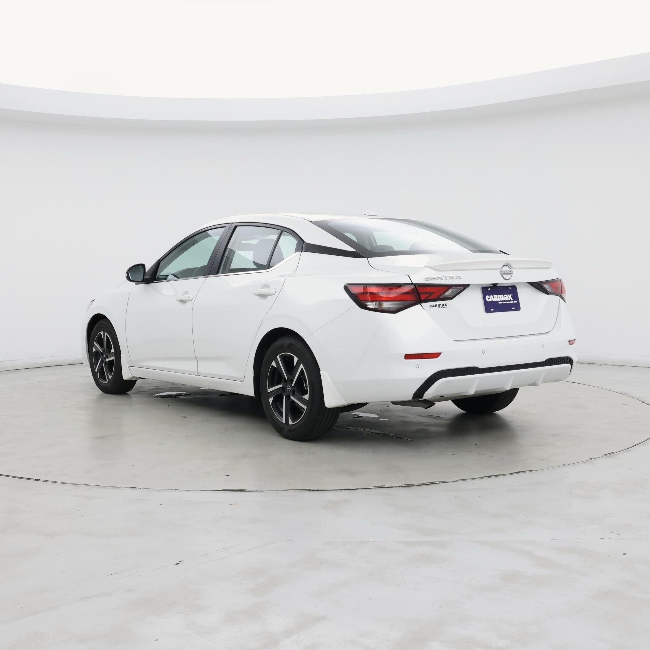 Thumbnail: 2025 Nissan Sentra - 2
