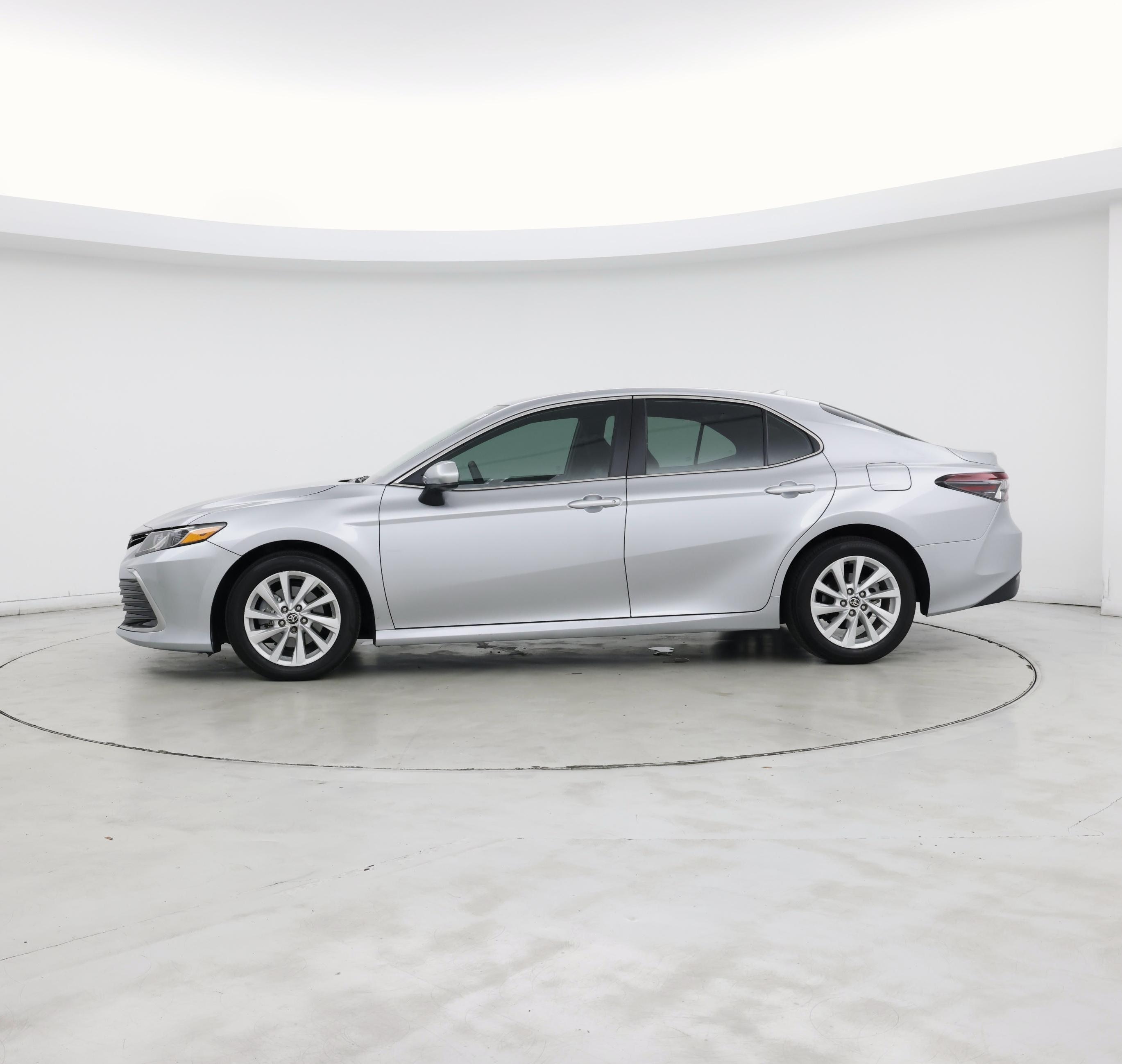 Thumbnail: 2022 Toyota Camry - 3