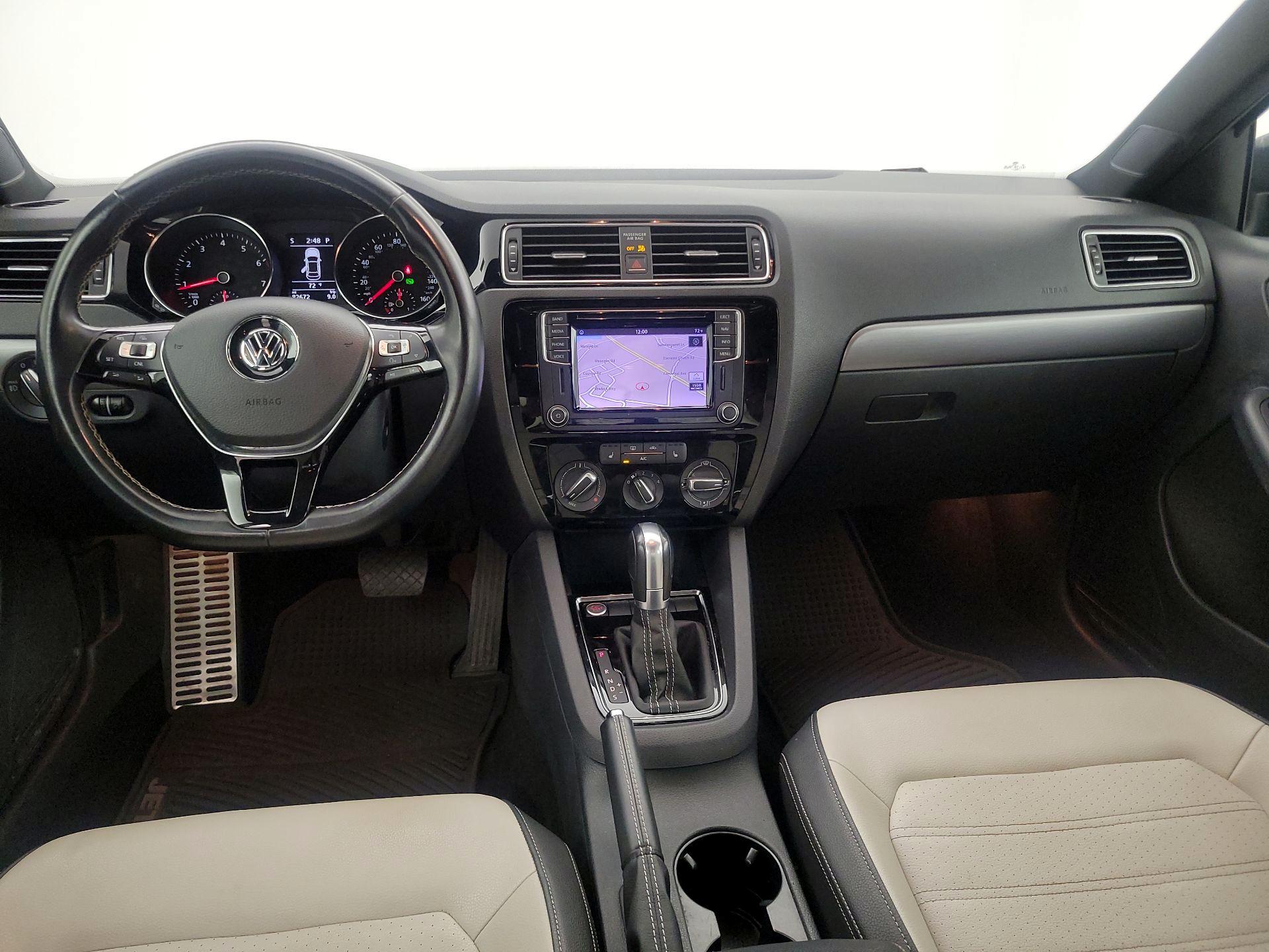Thumbnail: 2016 Volkswagen Jetta - 9