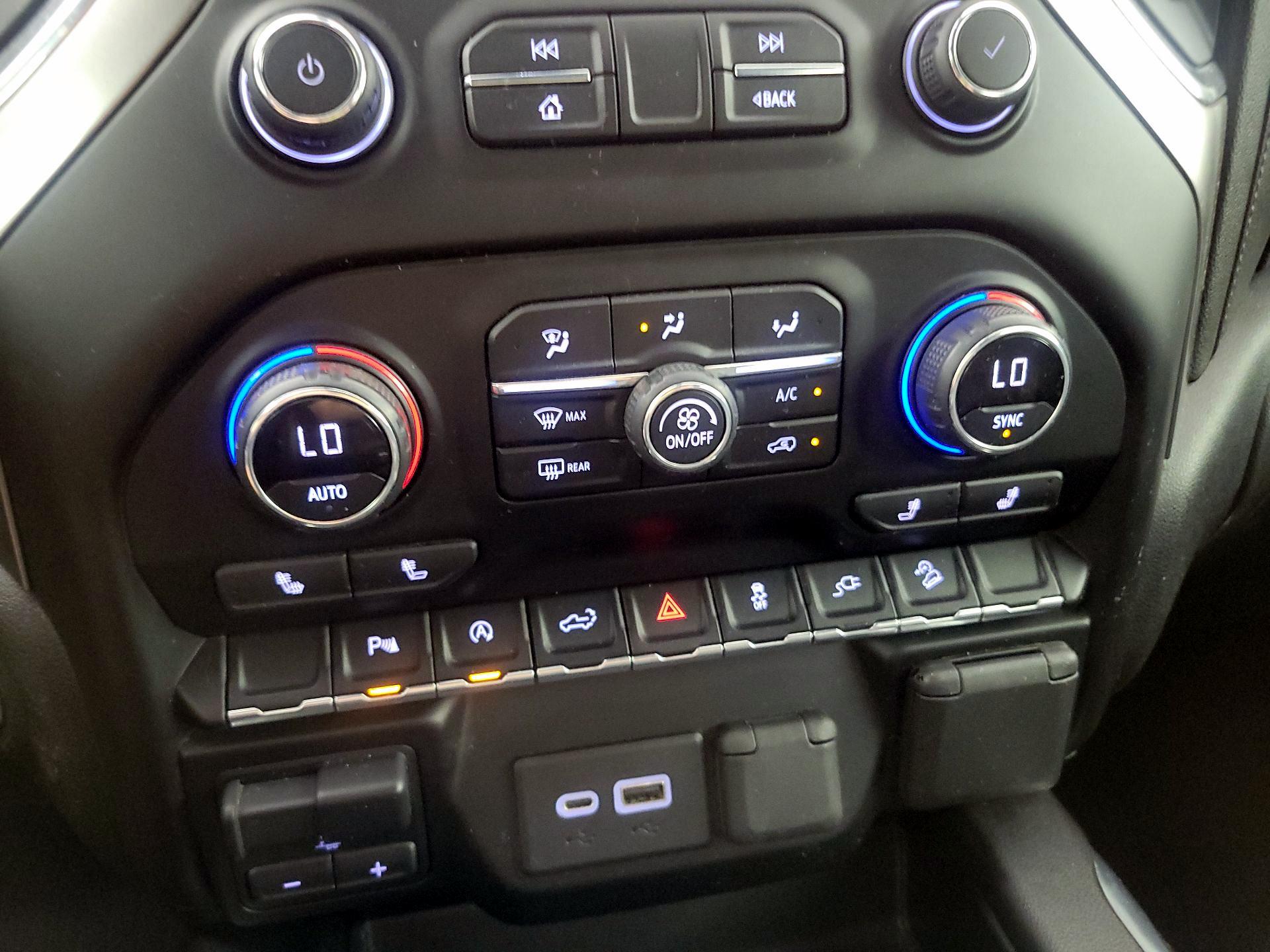 Thumbnail: 2020 Chevrolet Silverado 1500 - 16