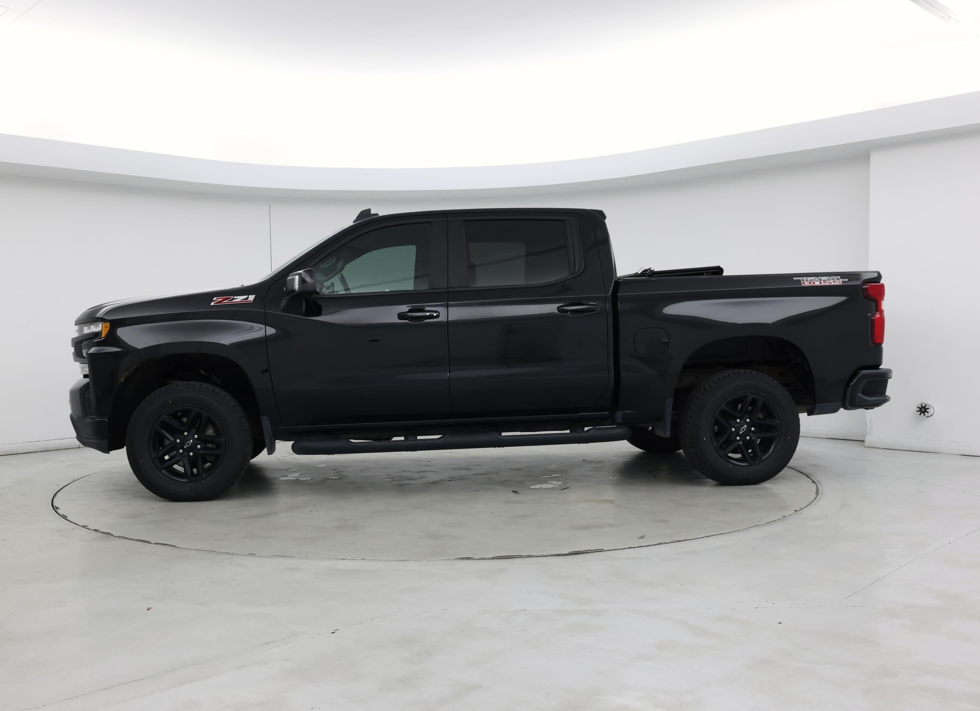 Thumbnail: 2020 Chevrolet Silverado 1500 - 3