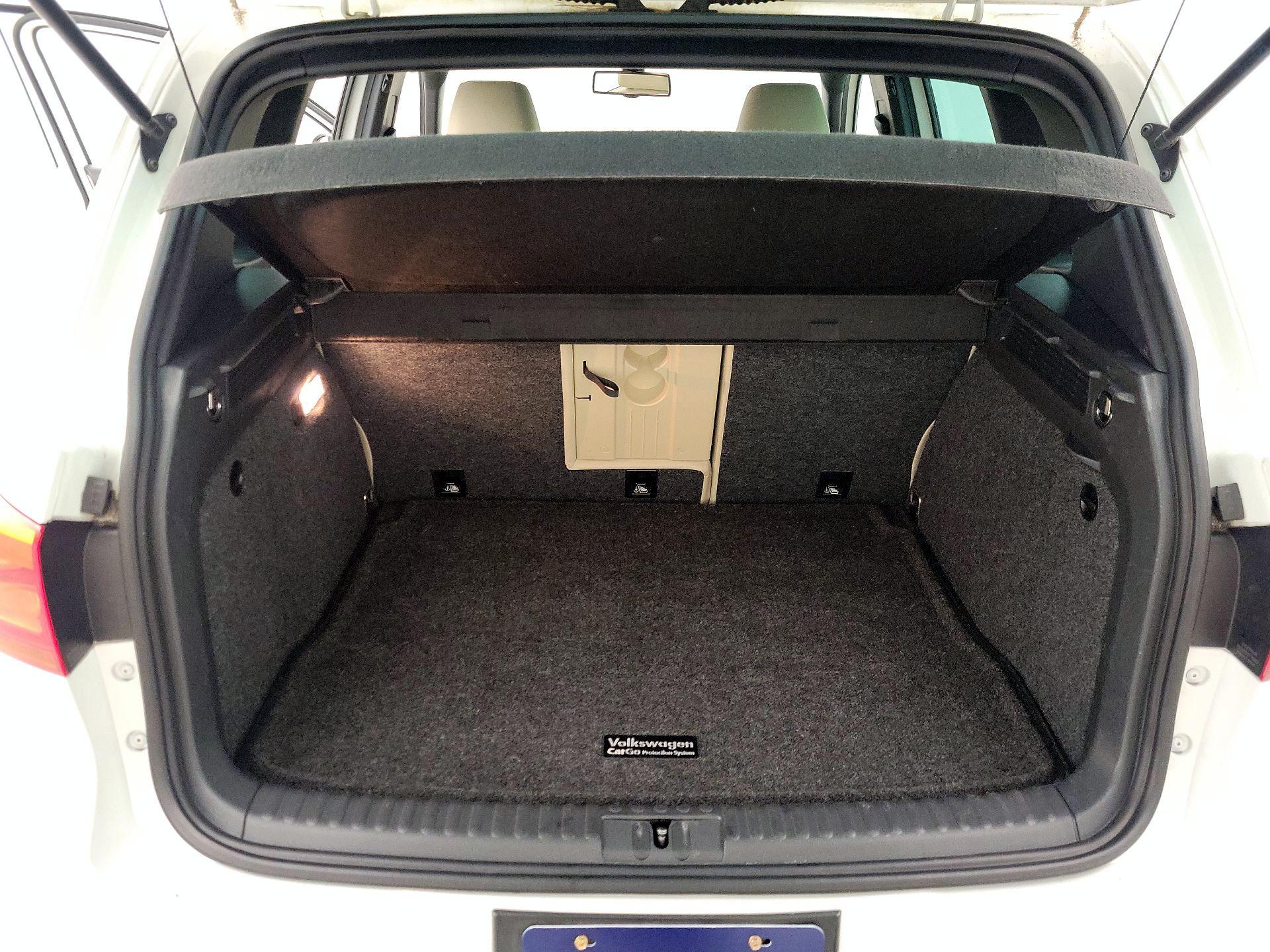 Thumbnail: 2016 Volkswagen Tiguan - 20