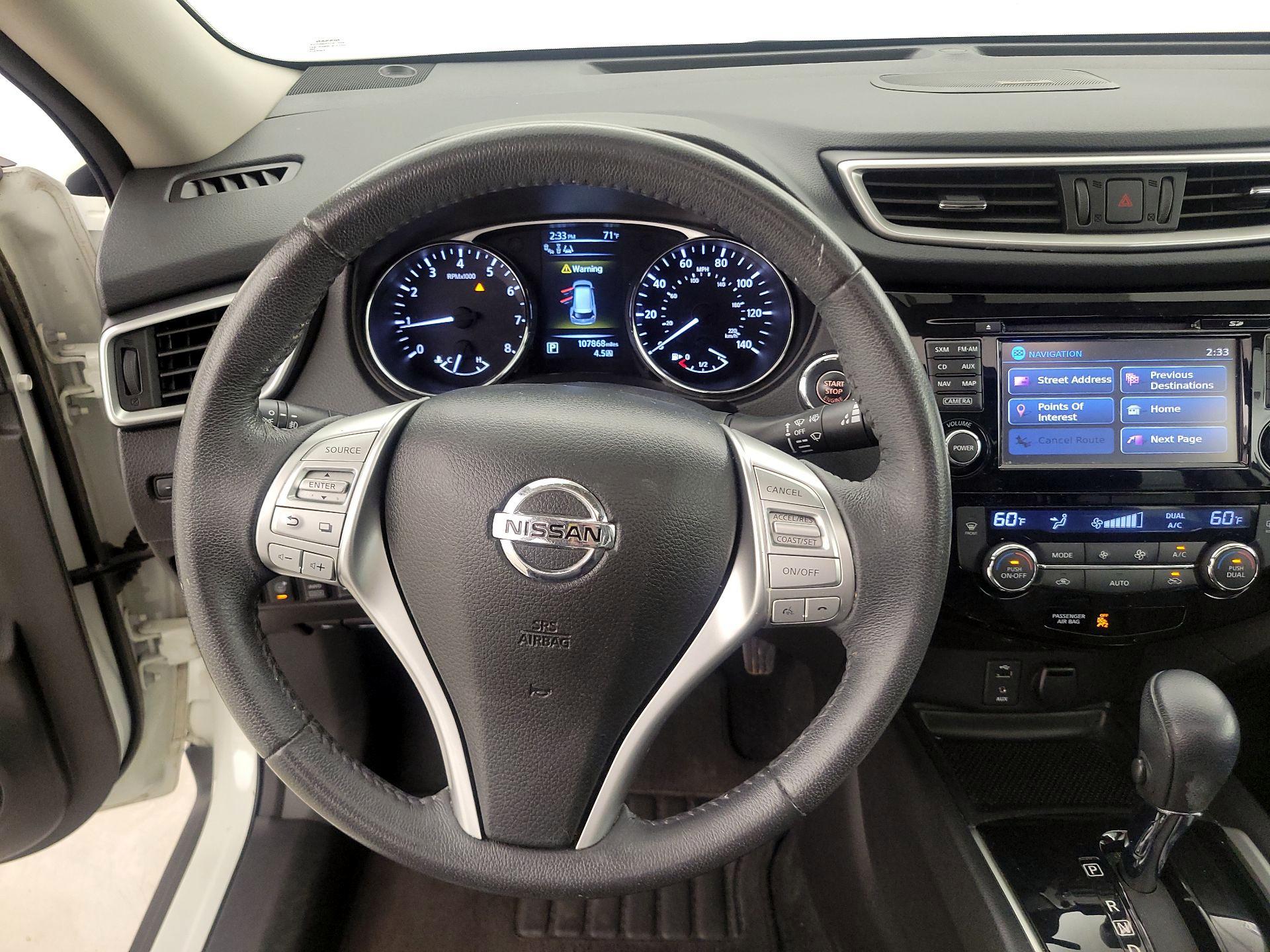 Thumbnail: 2015 Nissan Rogue - 10