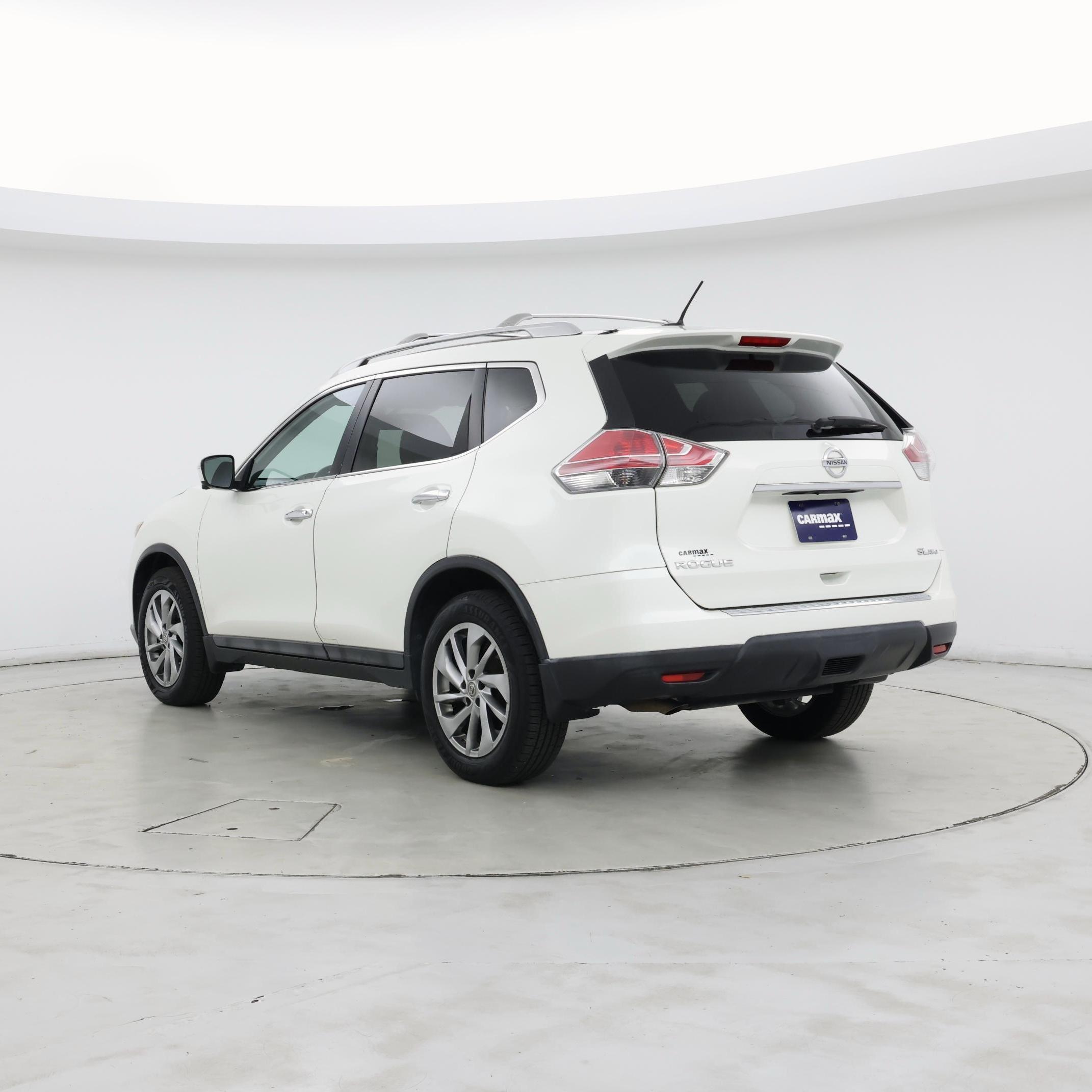 Thumbnail: 2015 Nissan Rogue - 2
