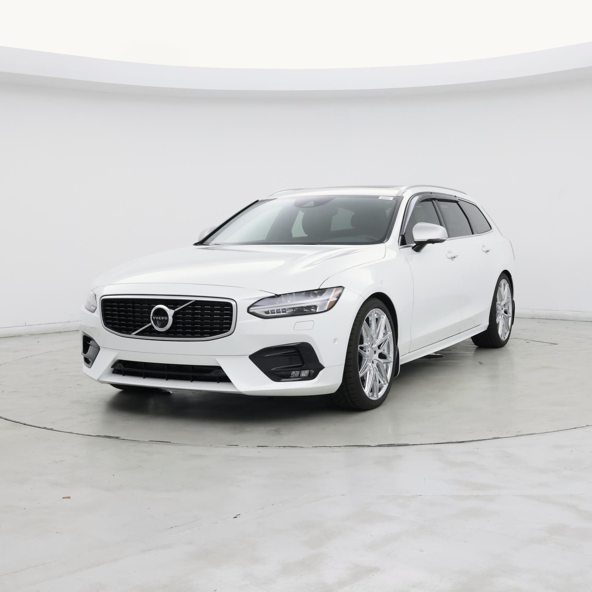 Thumbnail: 2019 Volvo V90 - 4