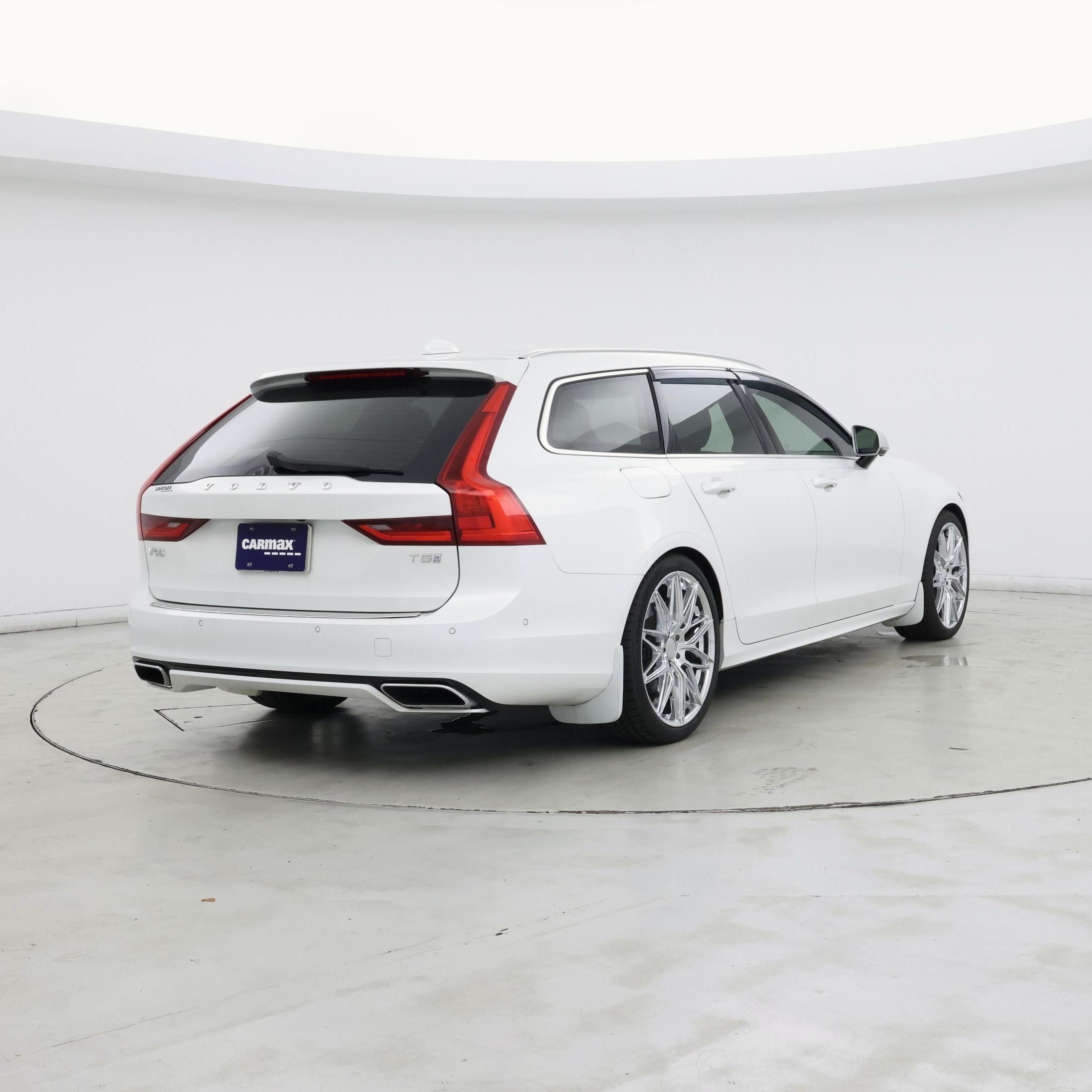 Thumbnail: 2019 Volvo V90 - 8