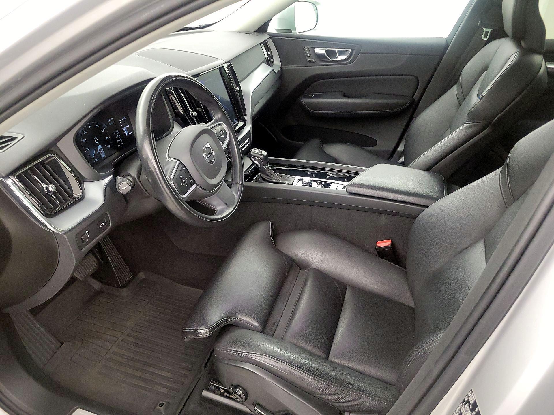 Thumbnail: 2019 Volvo XC60 - 11