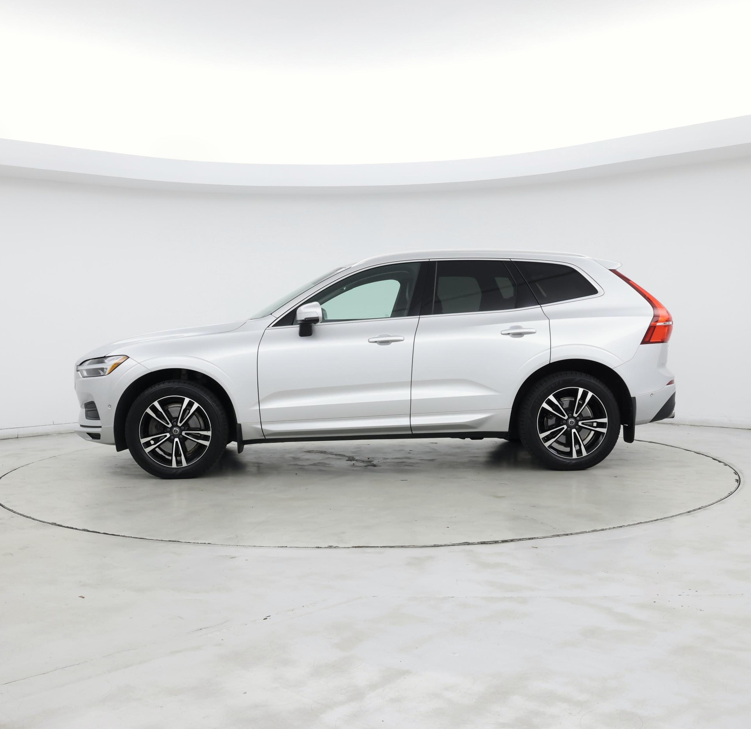 Thumbnail: 2019 Volvo XC60 - 3