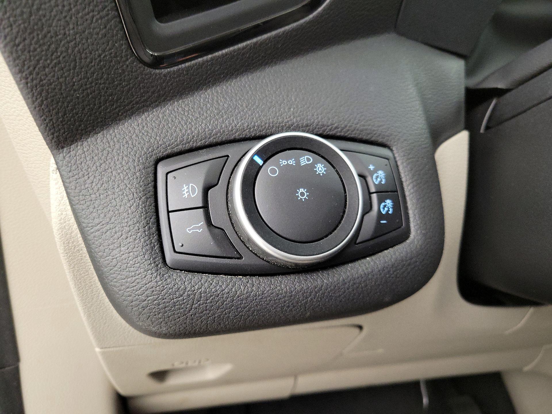 Thumbnail: 2017 Ford Escape - 13