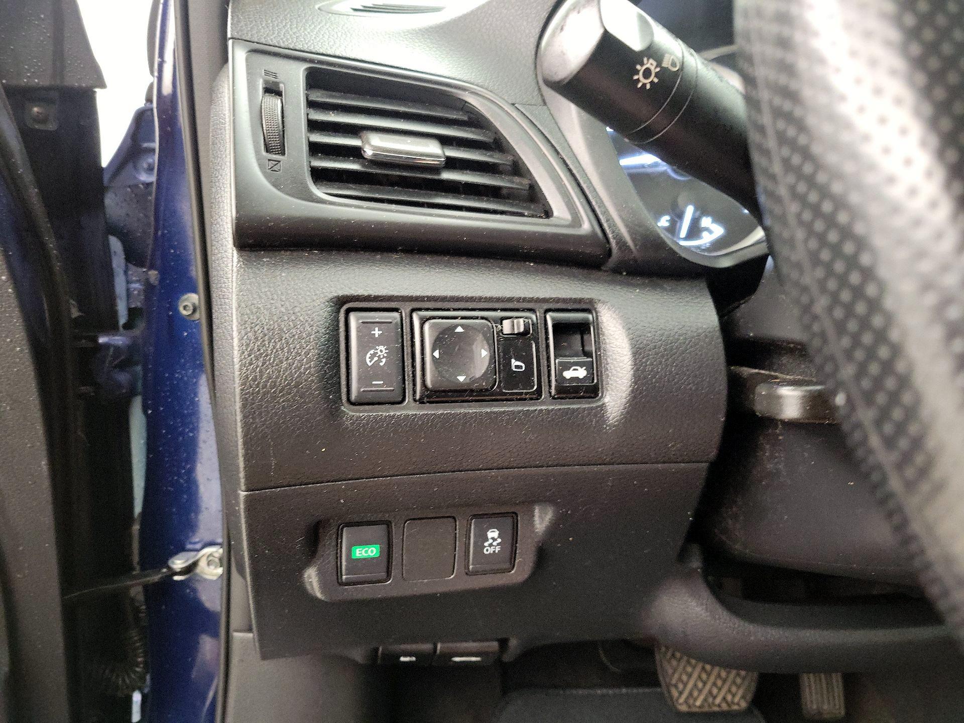 Thumbnail: 2019 Nissan Sentra - 13
