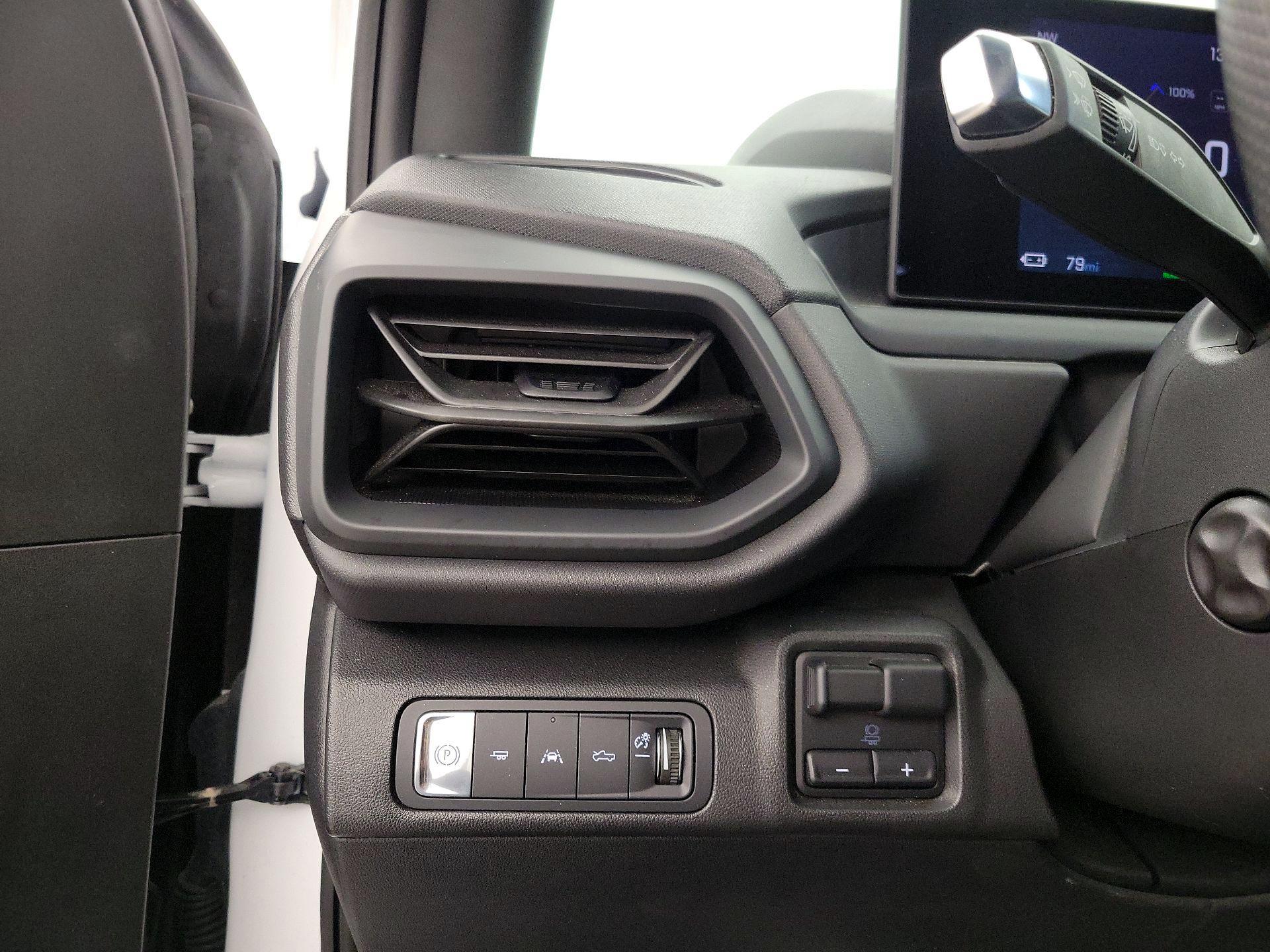 Thumbnail: 2024 Chevrolet Silverado EV - 13