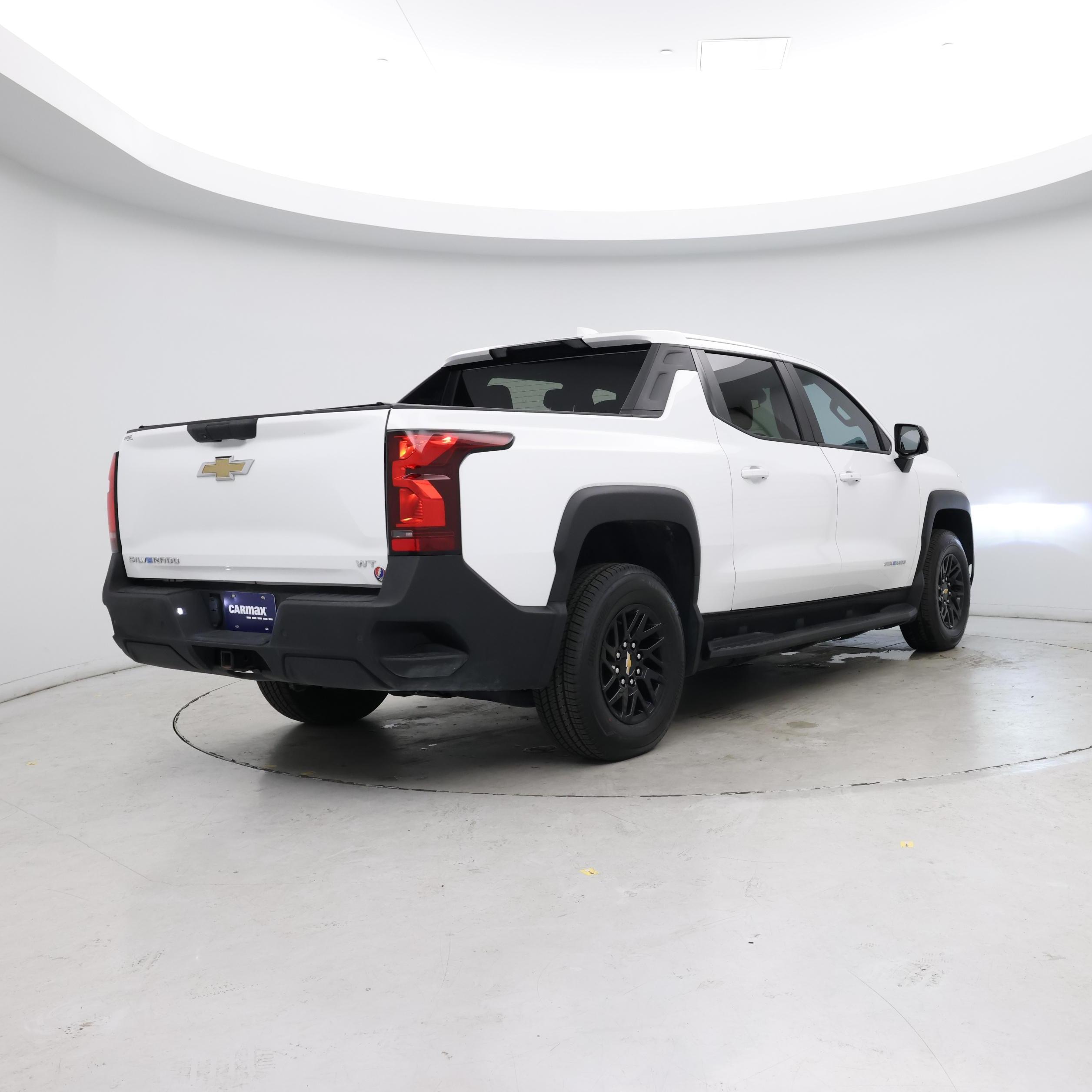 Thumbnail: 2024 Chevrolet Silverado EV - 8