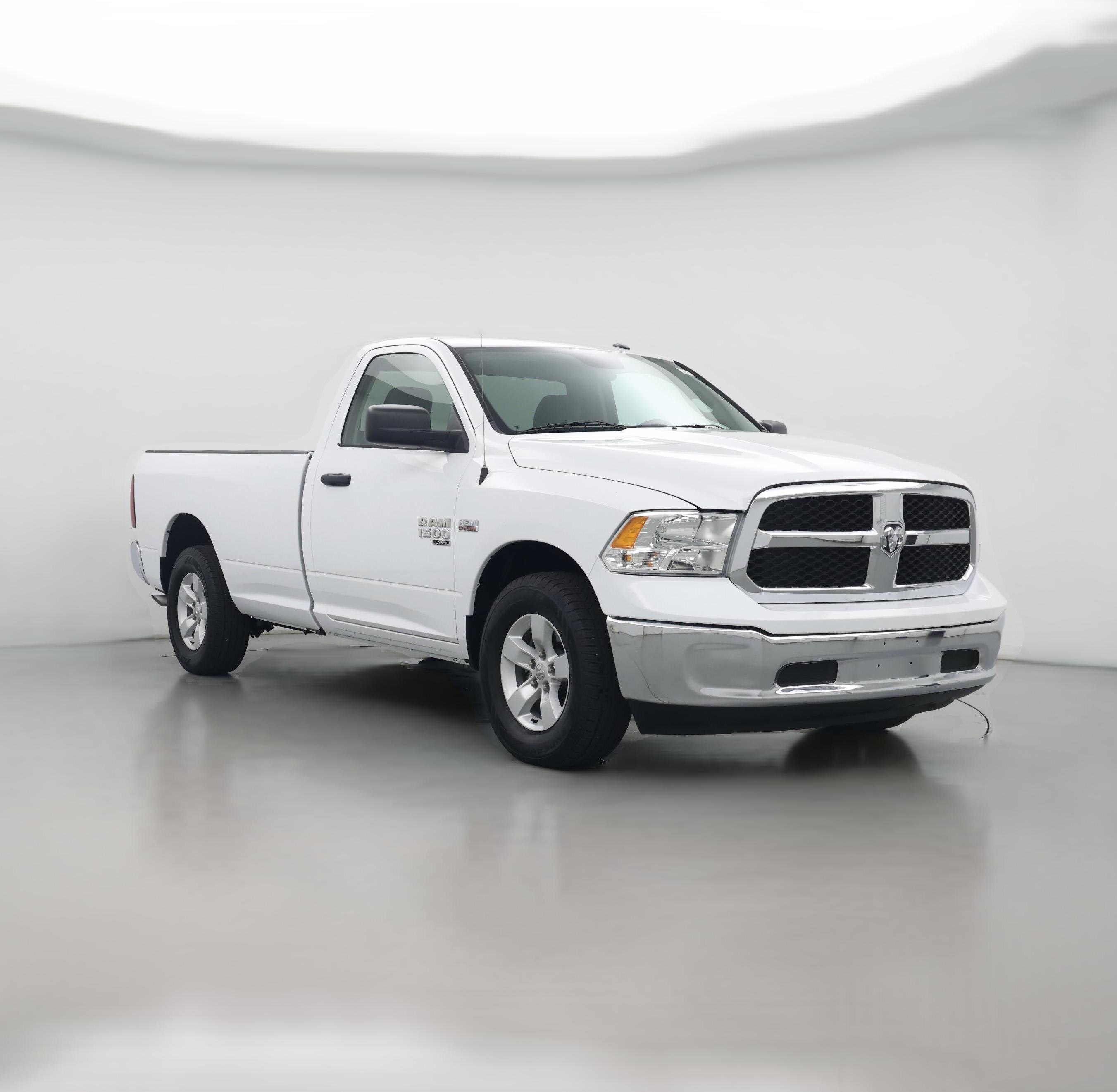 Thumbnail: 2020 RAM 1500 Classic - 1