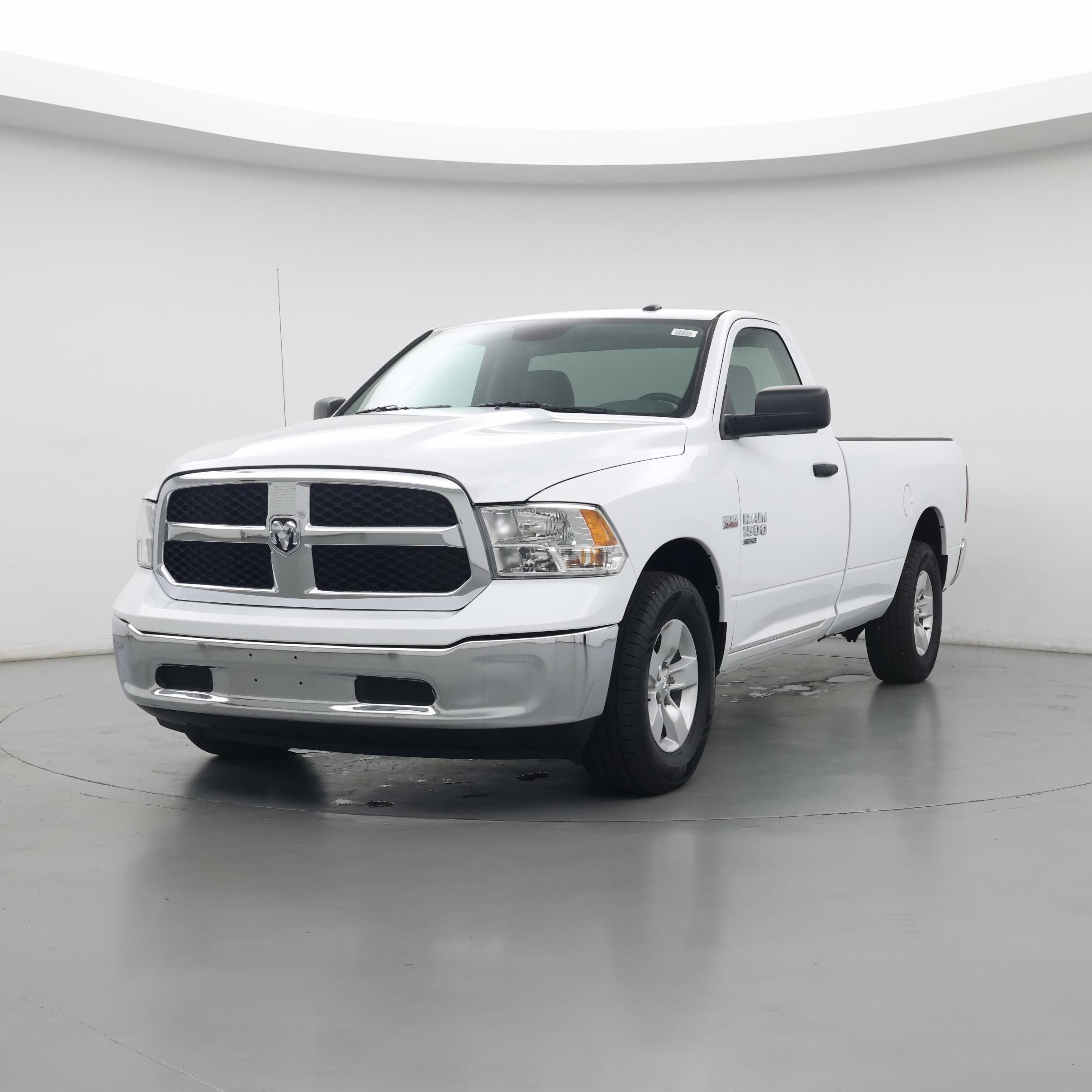 Thumbnail: 2020 RAM 1500 Classic - 4