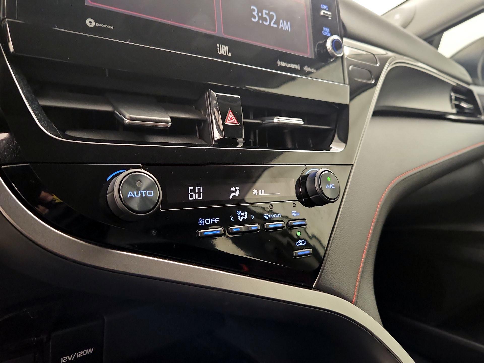 Thumbnail: 2021 Toyota Camry - 16