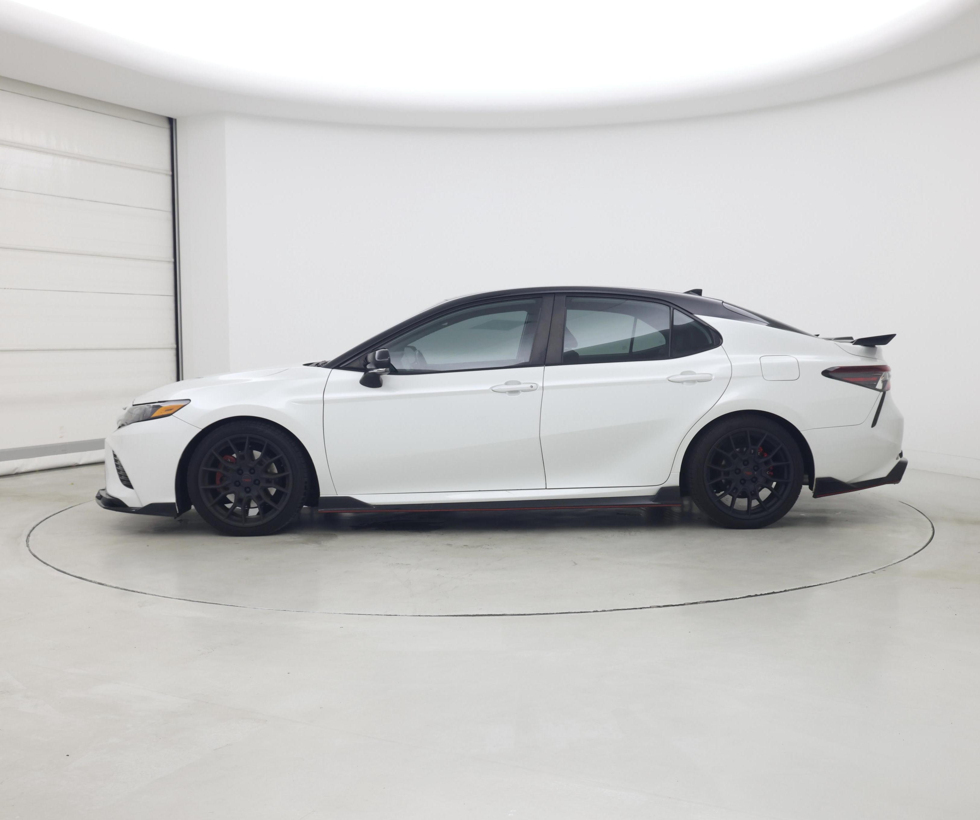 Thumbnail: 2021 Toyota Camry - 3