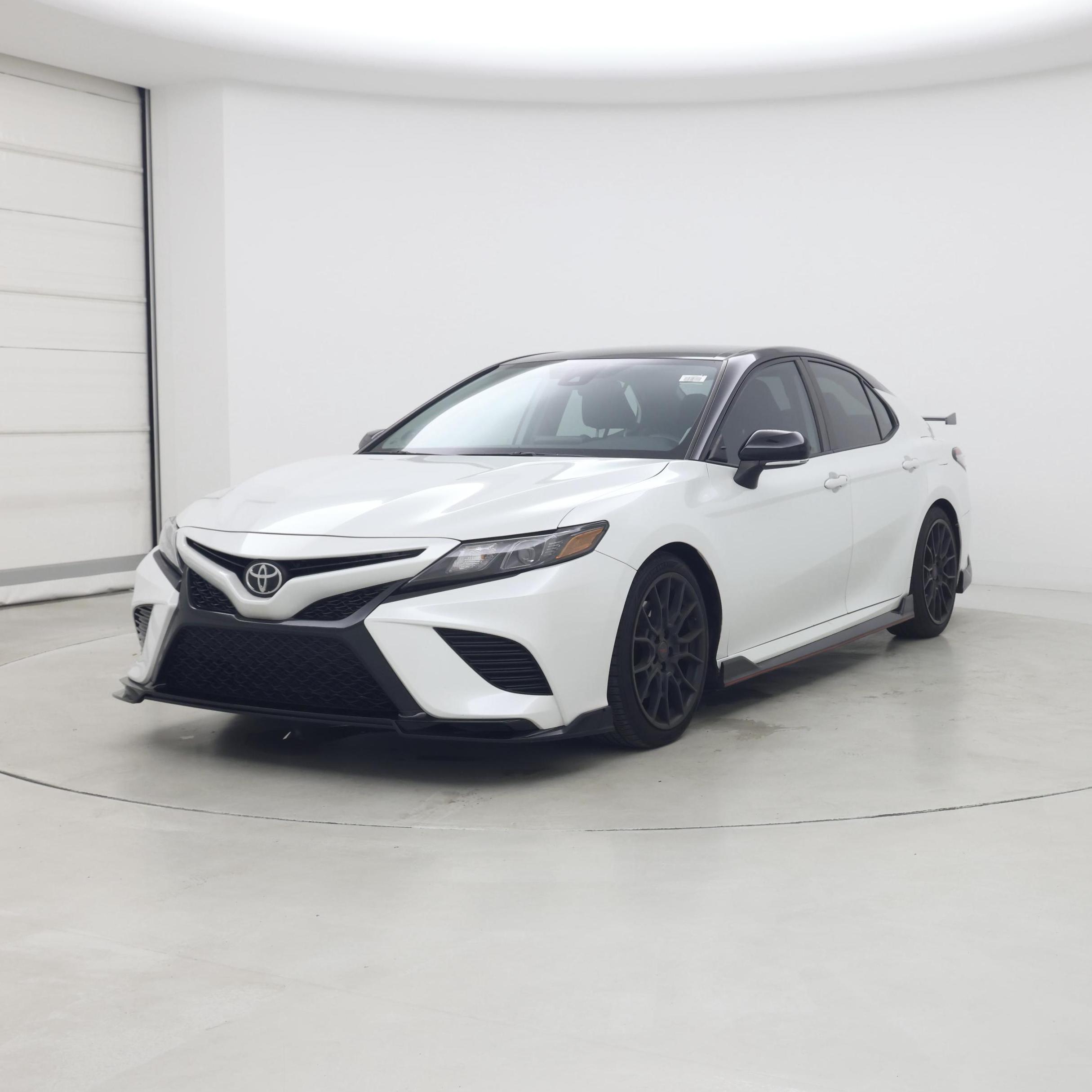 Thumbnail: 2021 Toyota Camry - 4