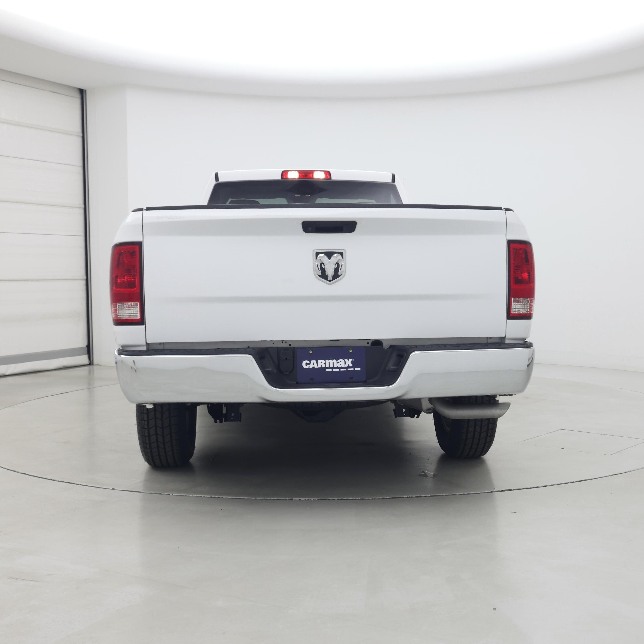 Thumbnail: 2020 RAM 1500 Classic - 6