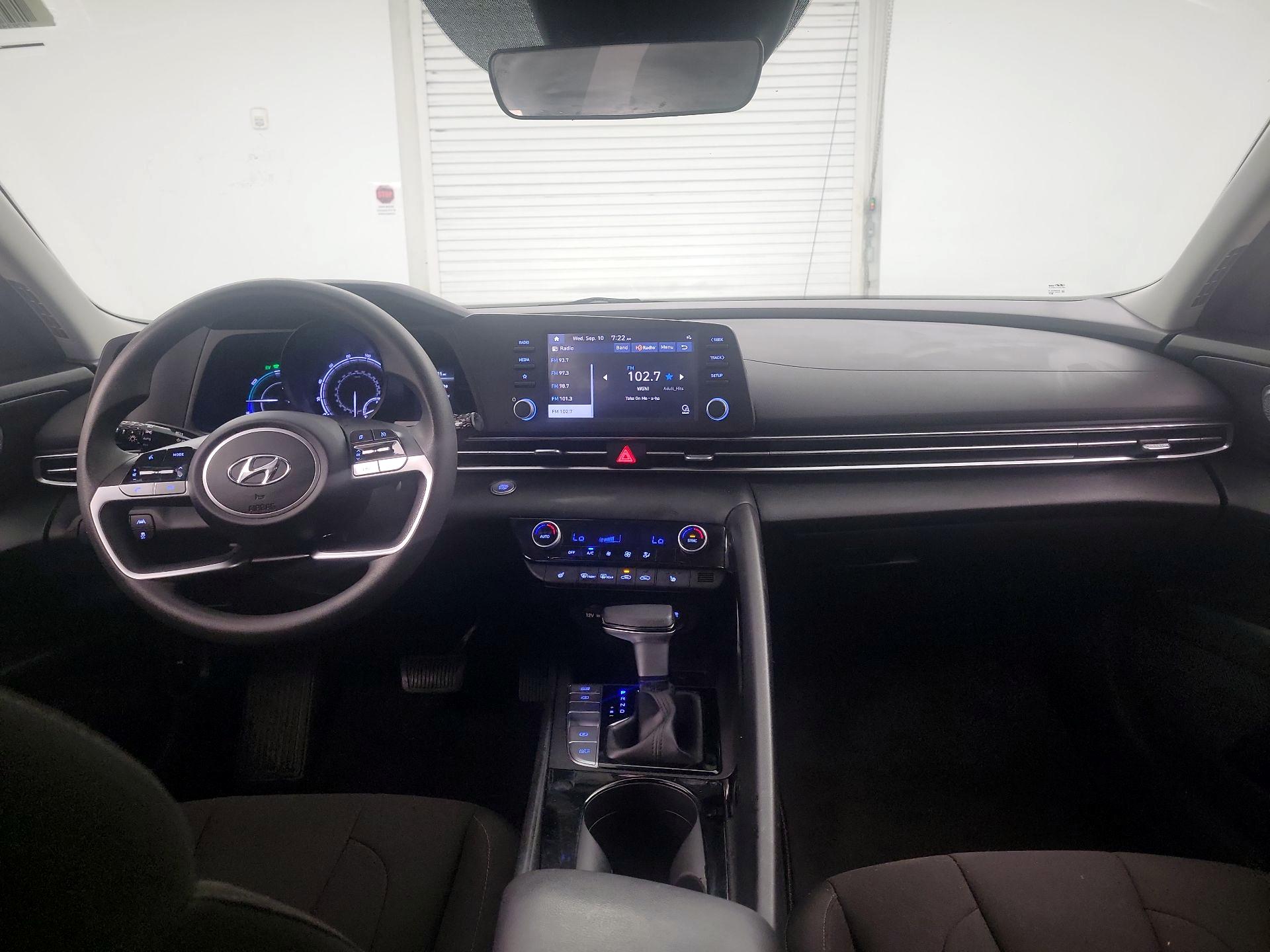 Thumbnail: 2023 Hyundai Elantra - 11