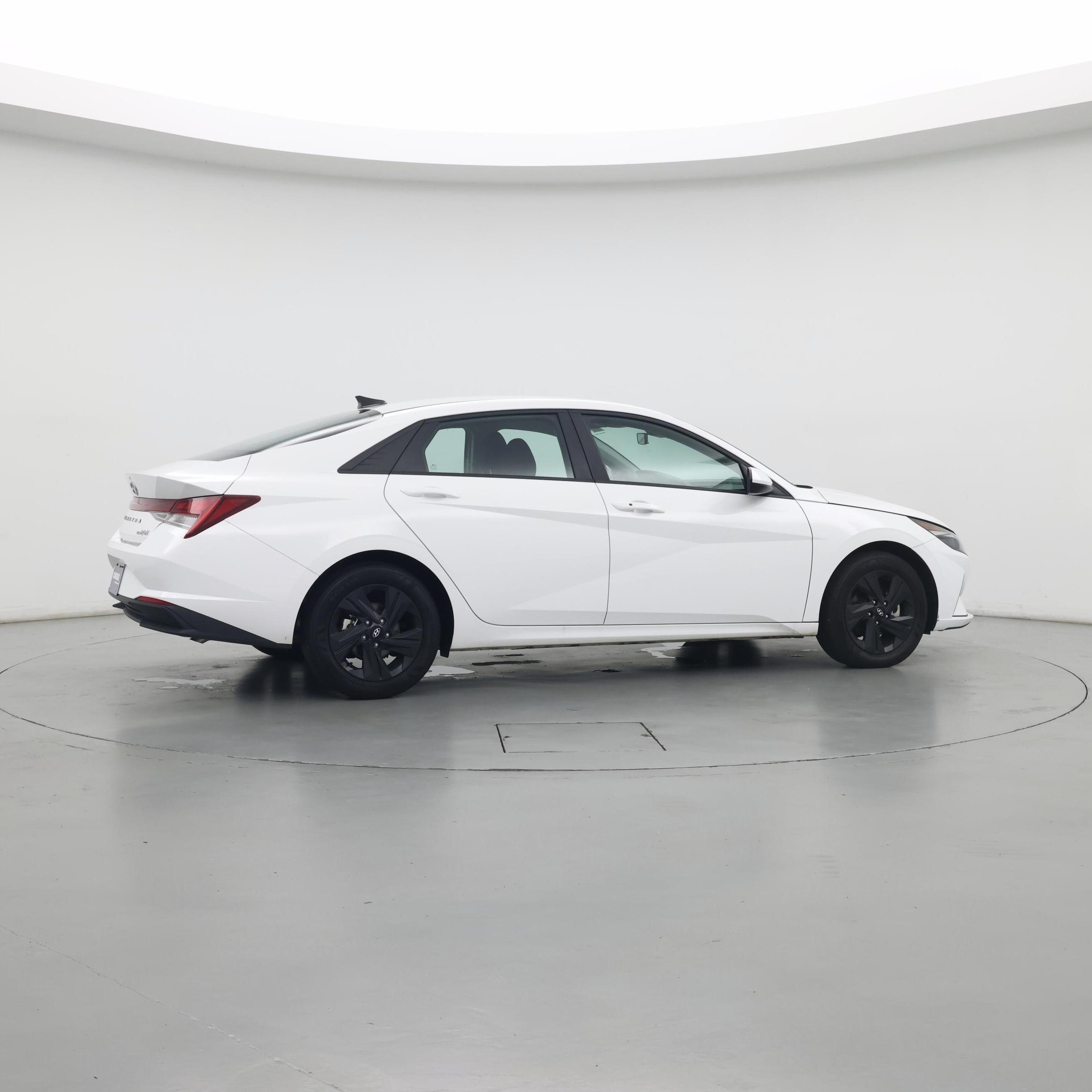 Thumbnail: 2023 Hyundai Elantra - 8
