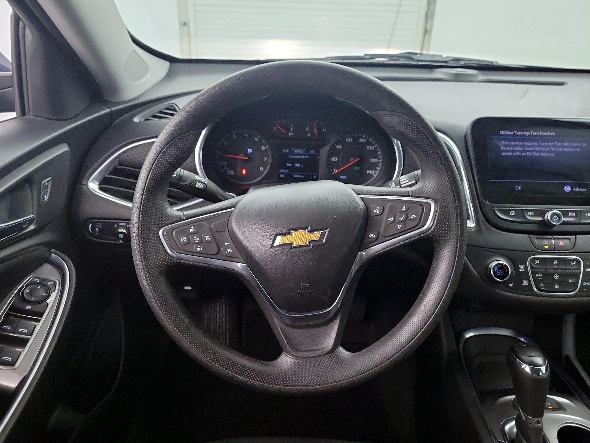Thumbnail: 2020 Chevrolet Malibu - 10
