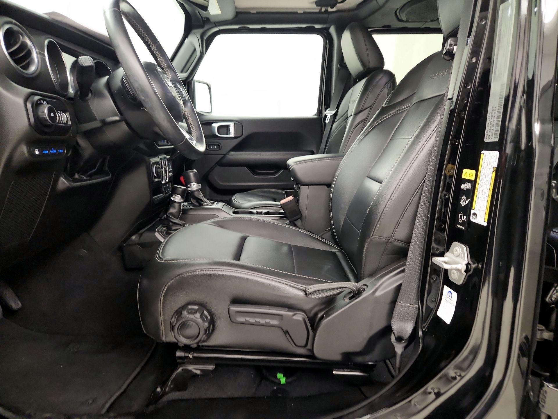 Thumbnail: 2022 Jeep Wrangler - 11