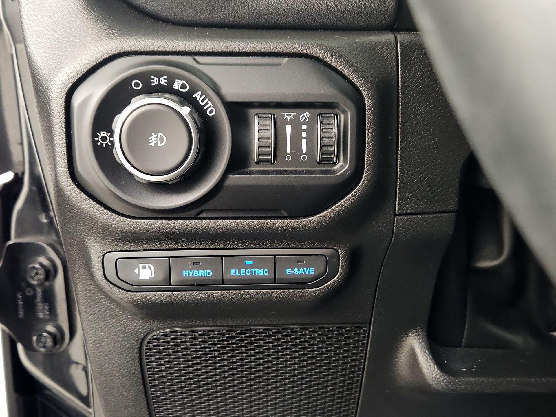 Thumbnail: 2022 Jeep Wrangler - 13